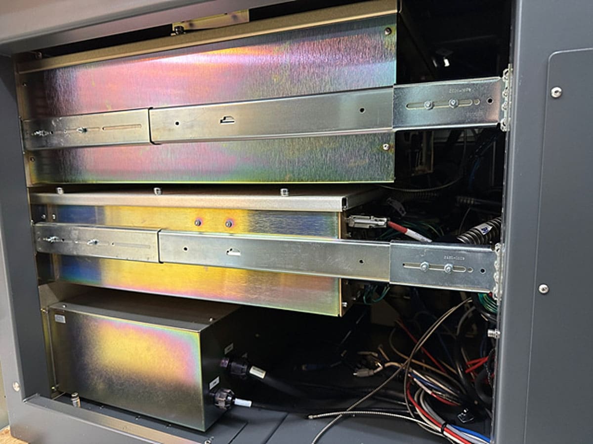 Used 2004 KLA Viper 2435