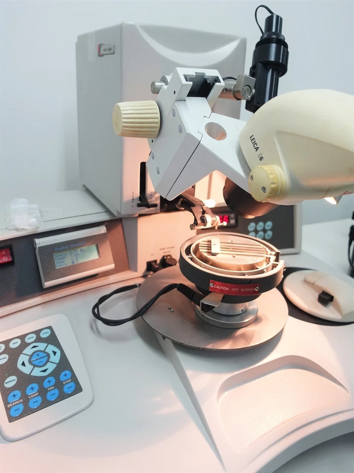 Used 2001 KULICKE & SOFFA 4523AD 4523A DIGITAL K&S ULTRASONIC WEDGE WIRE BONDER