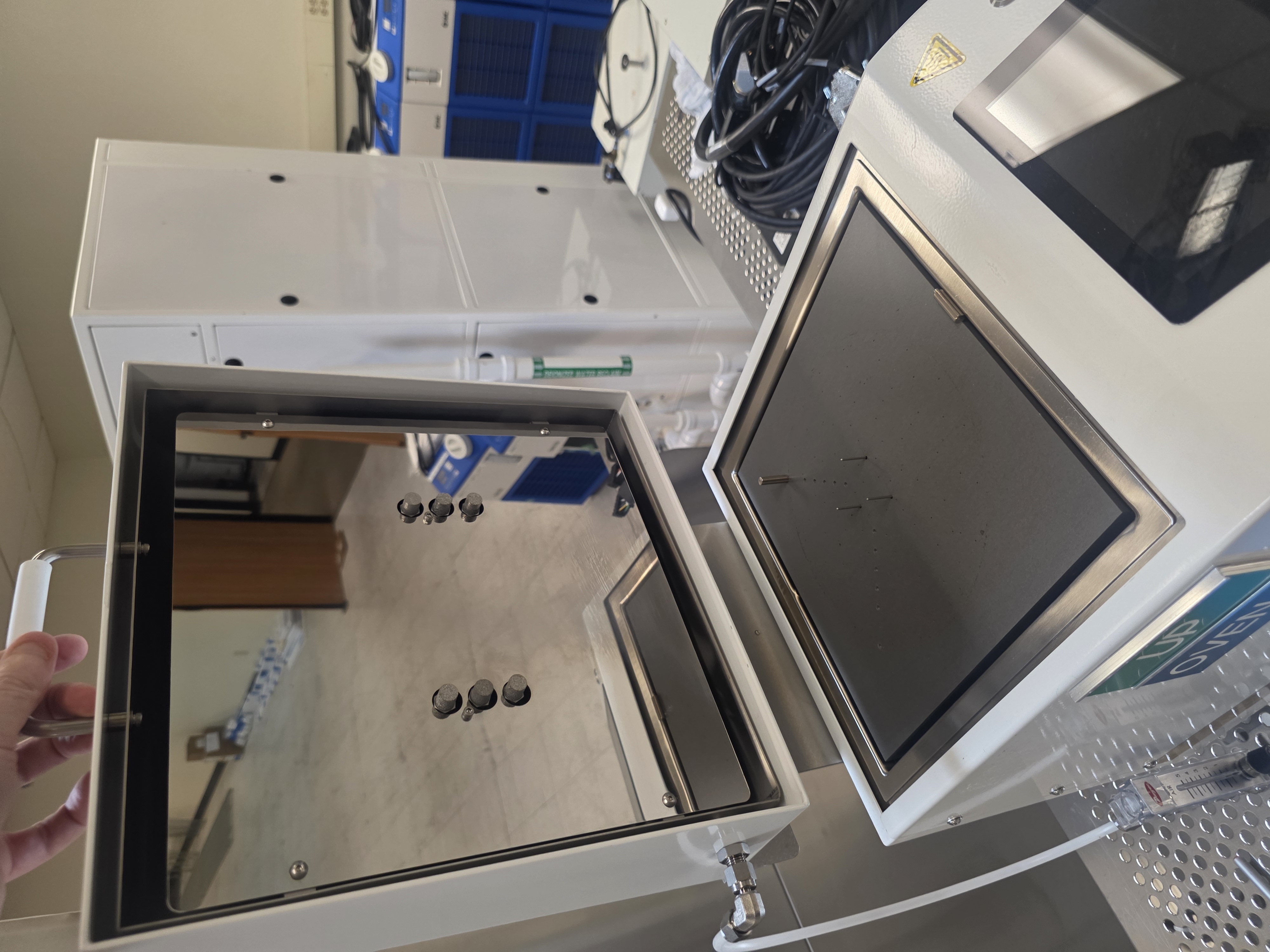 Used Brewer Science APOGEE Bake Plate System