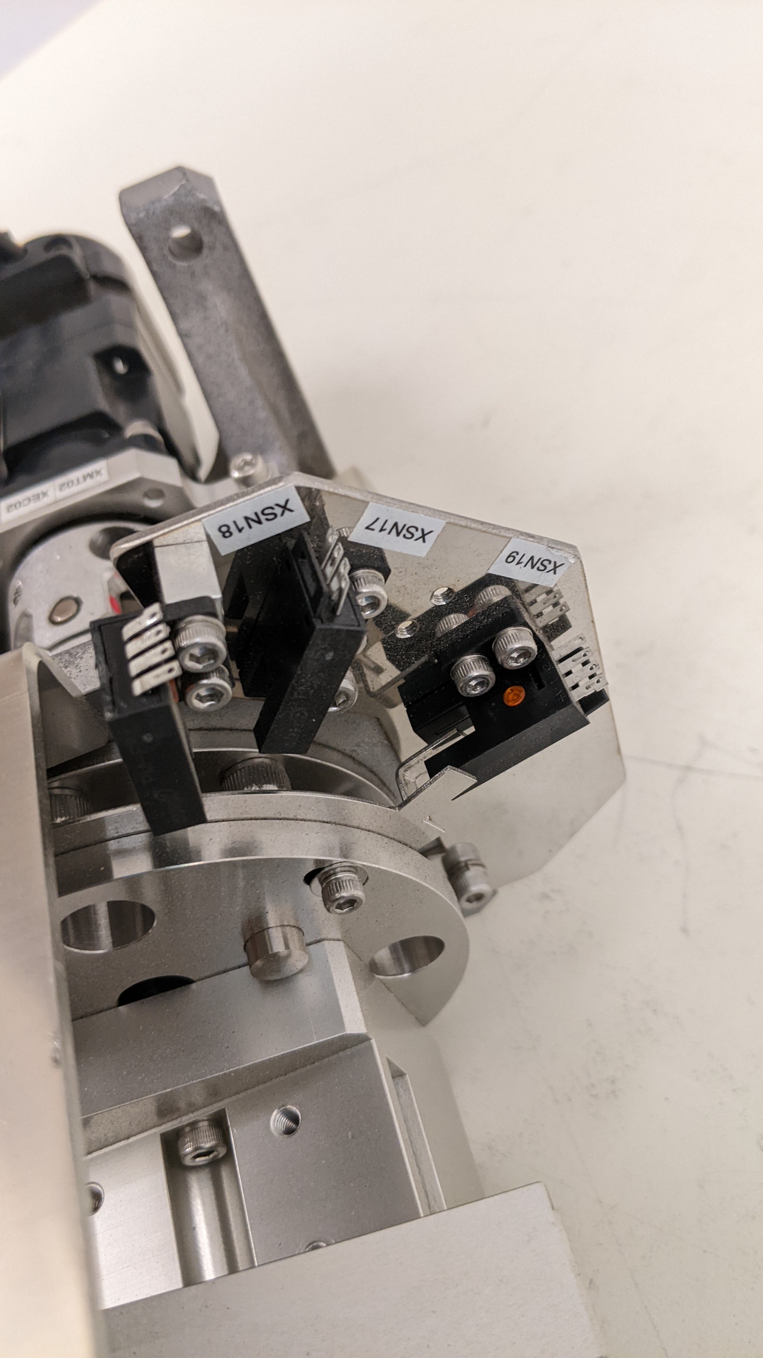 Used SMC & Oriental Motor Co., Ltd. MGP Compact Guide Cylinder / VEXTA 5 Phase Stepping Motor