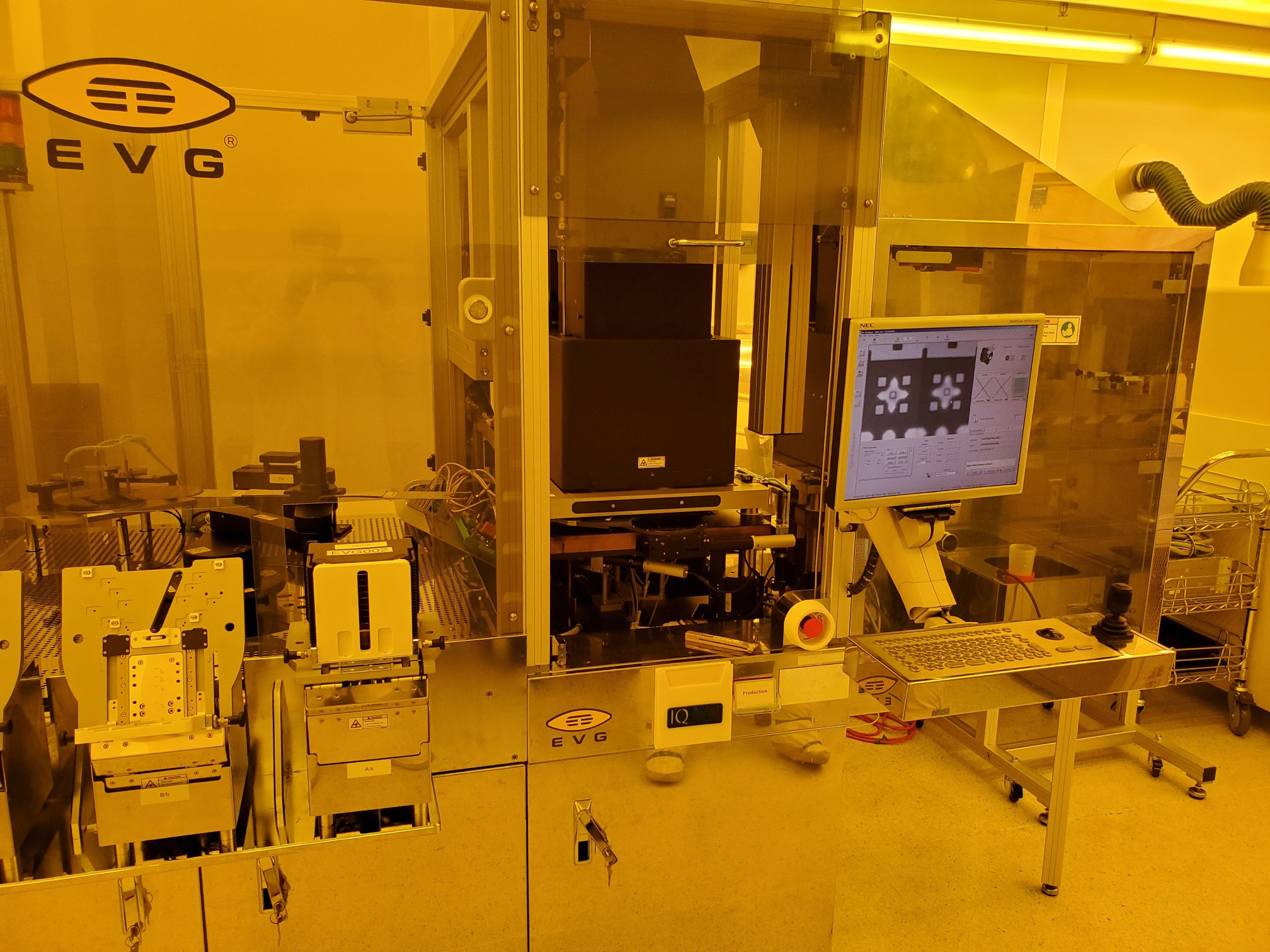 Used 2008 EVG IQ Mask Aligner