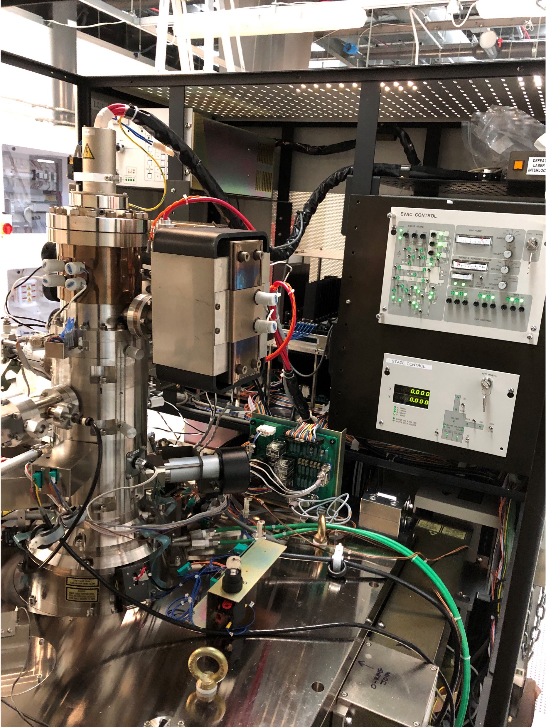 Used 2001 Hitachi S-9300 CD-SEM