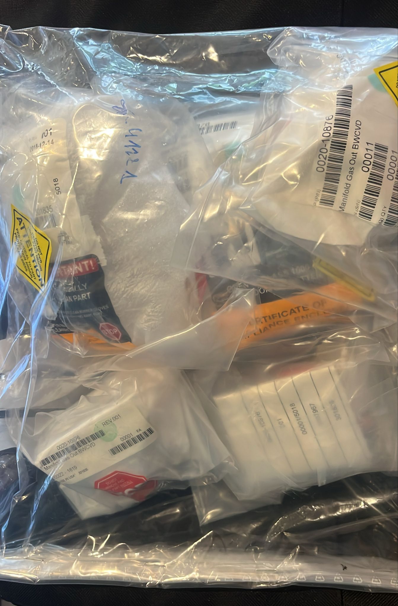 Used Applied Materials AMAT 0020-10876 OUTPUT MANIFOLD BLOCK AMAT4D