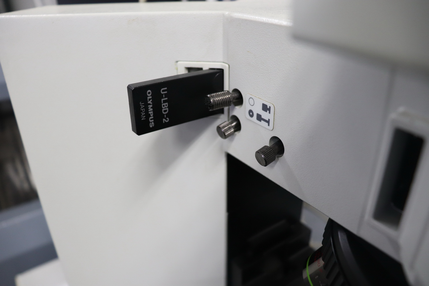 Used OLYMPUS BX60MF5 Trinocular Microscope