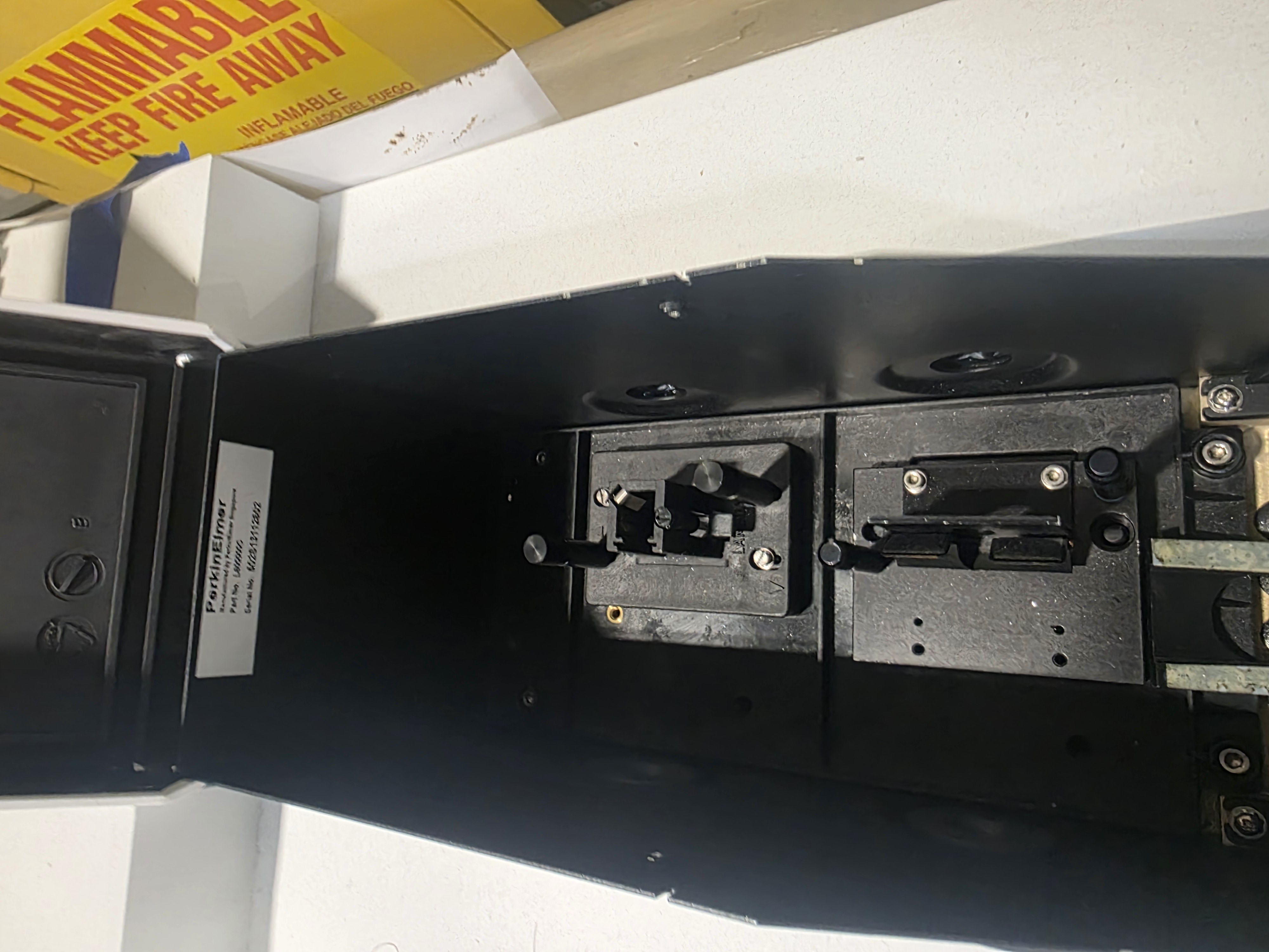 Used Perkin Elmer Lambda 35 UV VIS Spectrometer
