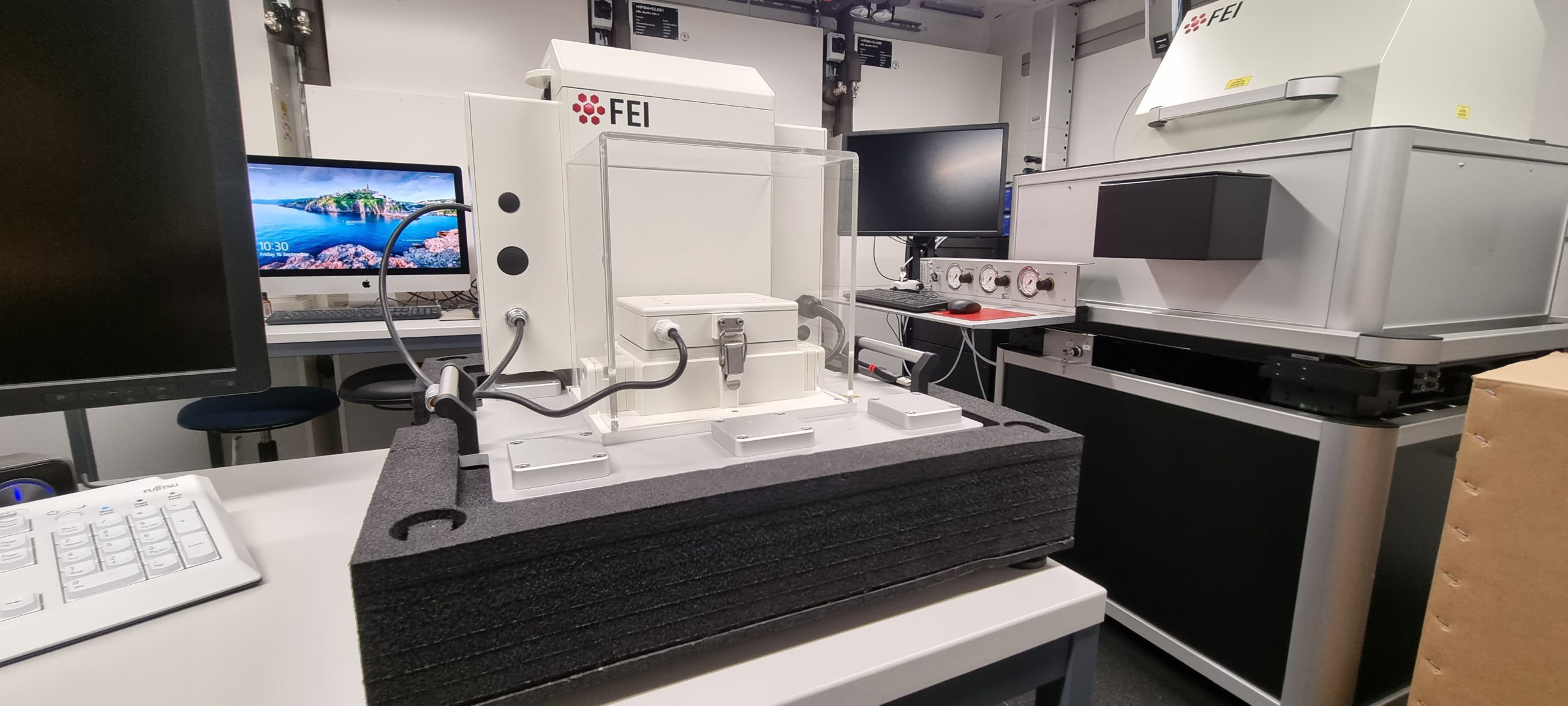 Used FEI CorrSight Fully Automated Correlative Fluorescence Light Microscope System