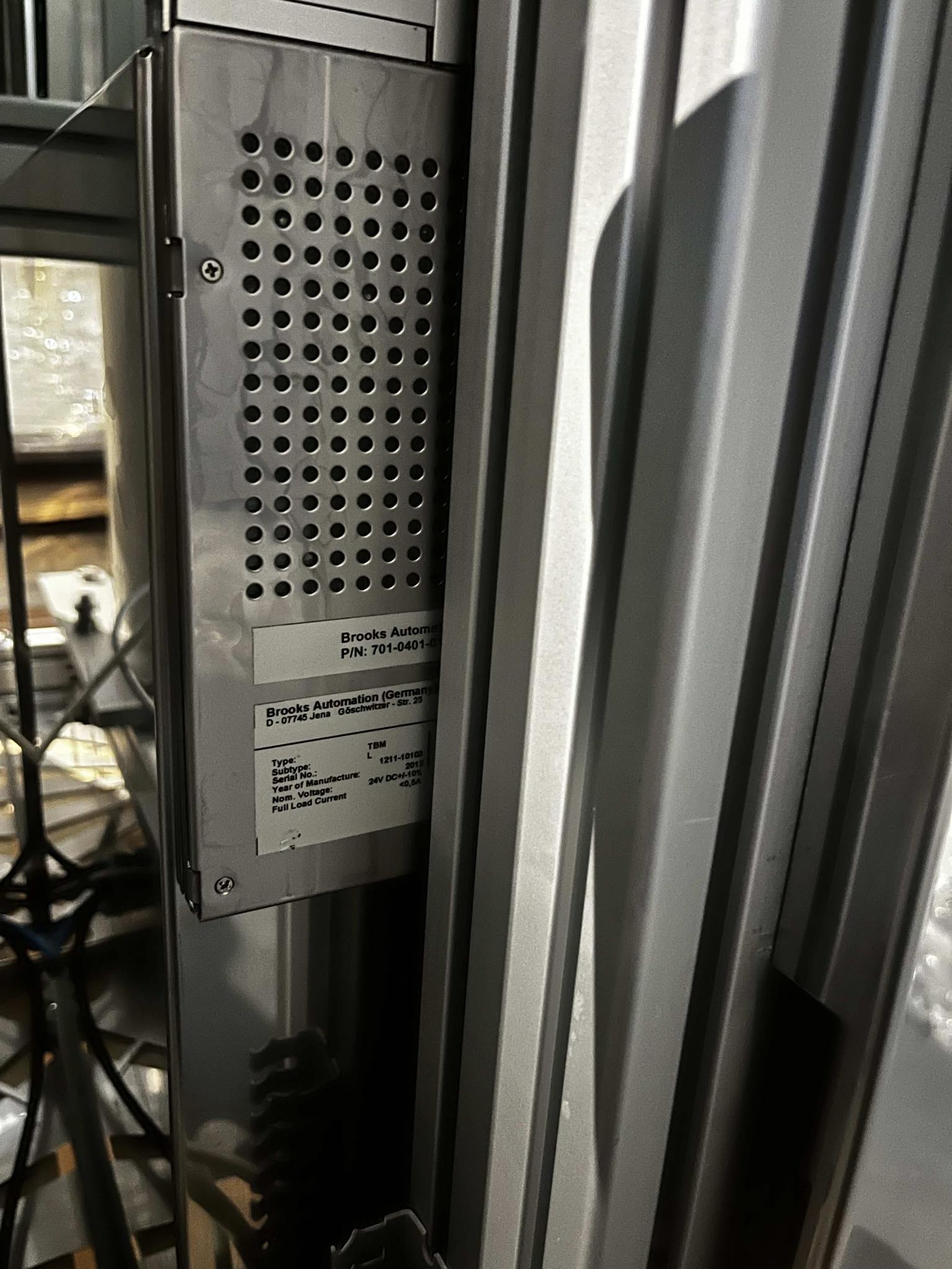 Used Brooks Loadports