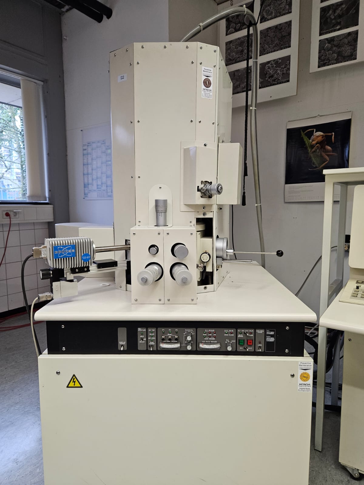 Used HITACHI S-4500 , Scanning electron microscope