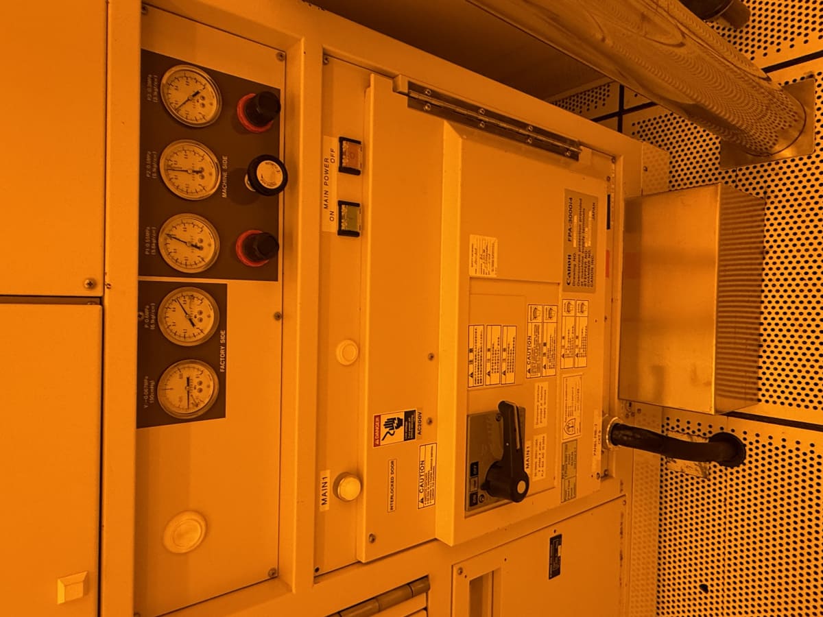 Used 1998 Canon FPA-3000 i4 Stepper