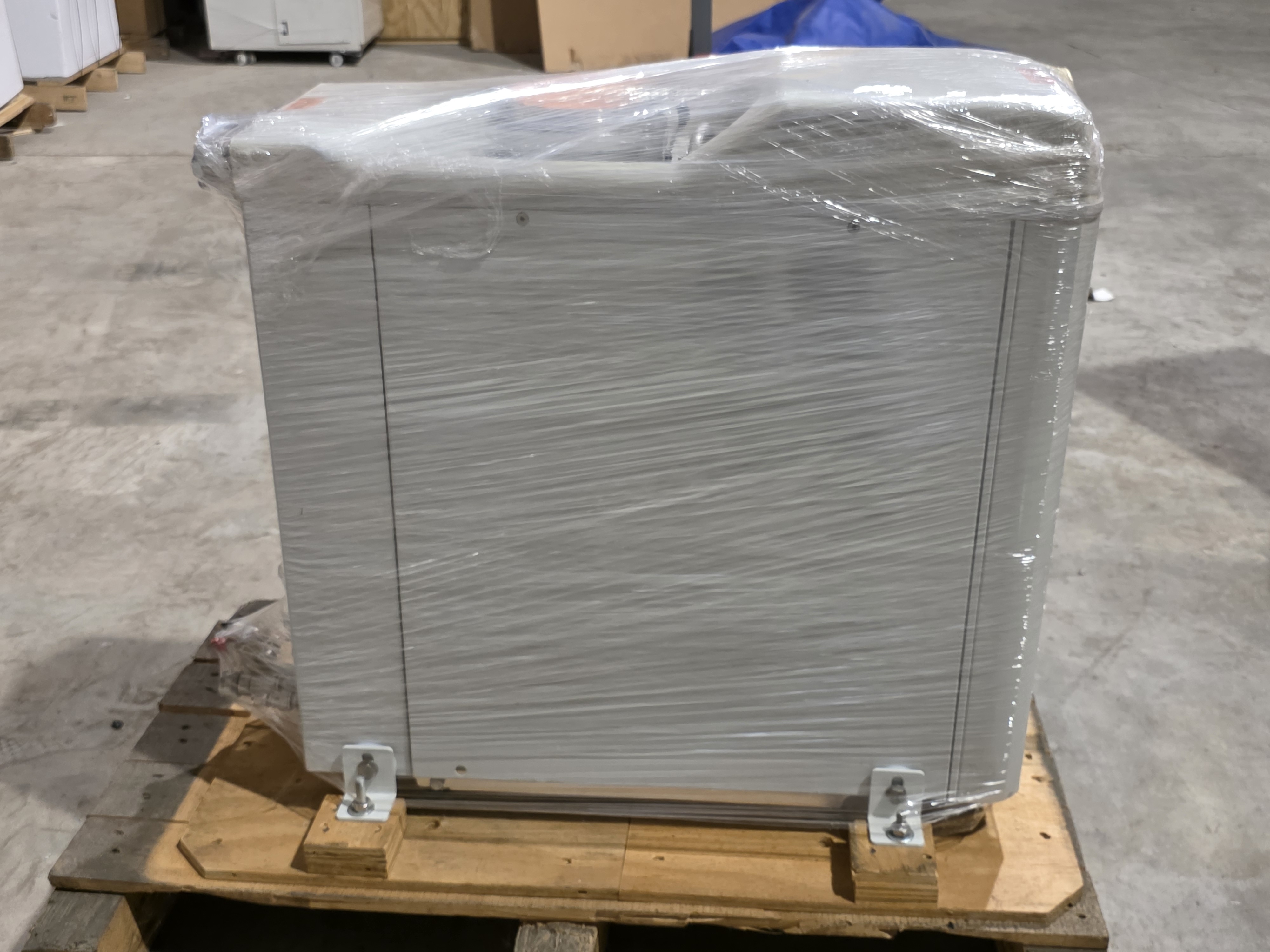 Edwards 6/100L Vacuum Pump