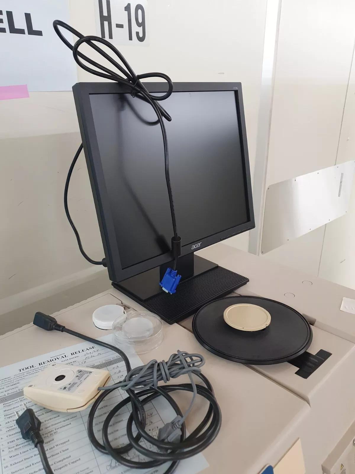 Used Beckman DU650i Spectrophotometer with monitor