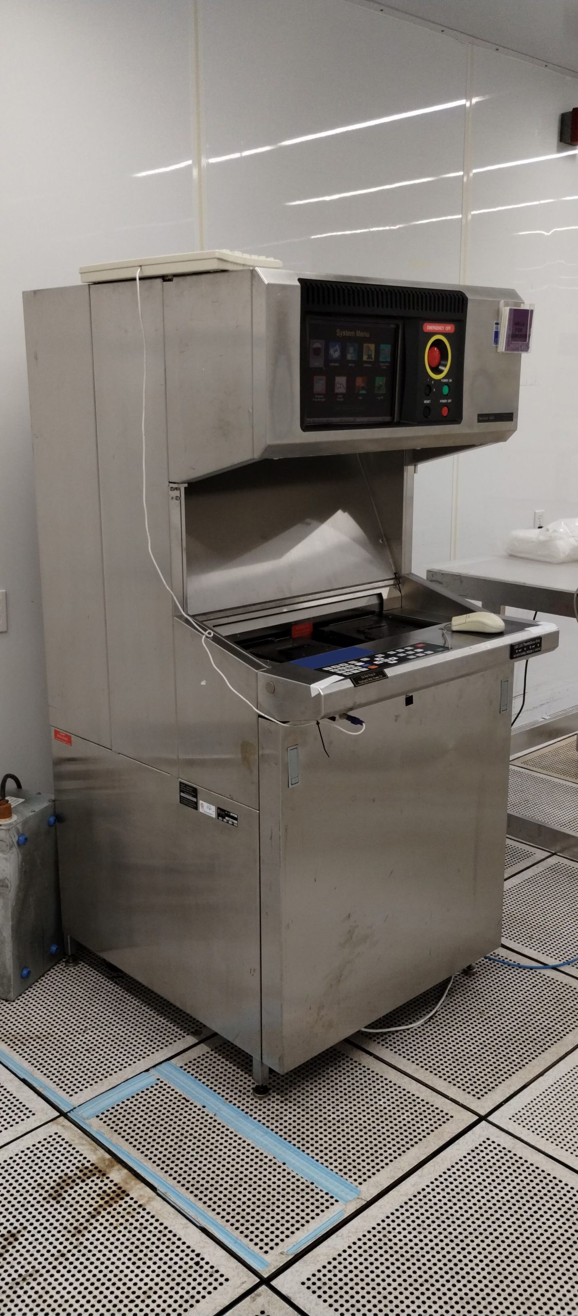 Used 1992 KLA-Tencor Surfscan 6200 Surface Defect Inspection System