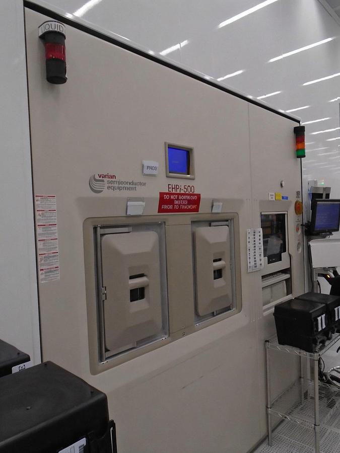 Used 1999 AMAT Varian EHPi-500 Mid Current Implanter