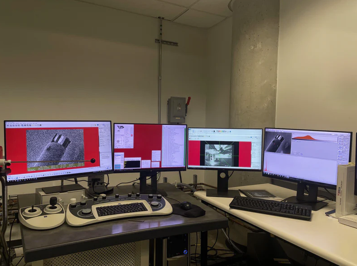 Used Zeiss 1540 EsB Dual Beam FIB-SEM