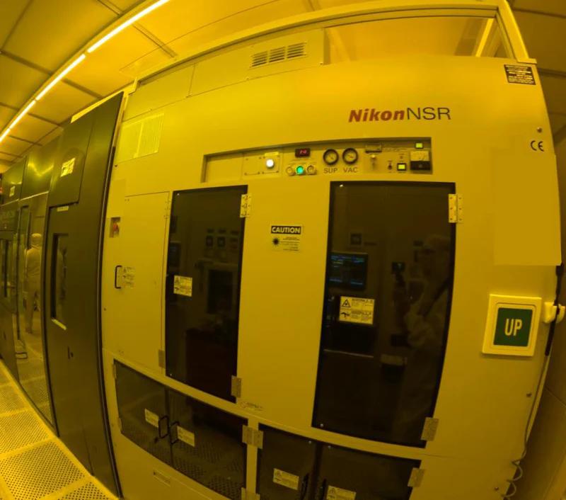 Used 2006 NIKON NSR 2005 i 12 D i-Line Stepper