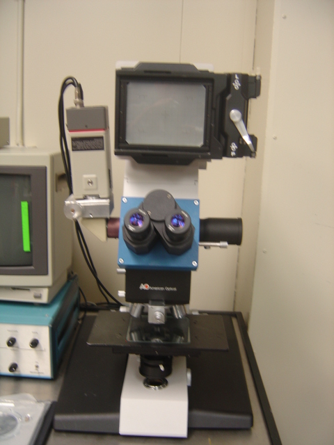 Used Reichert-Jung Polyvar MET  Microscope