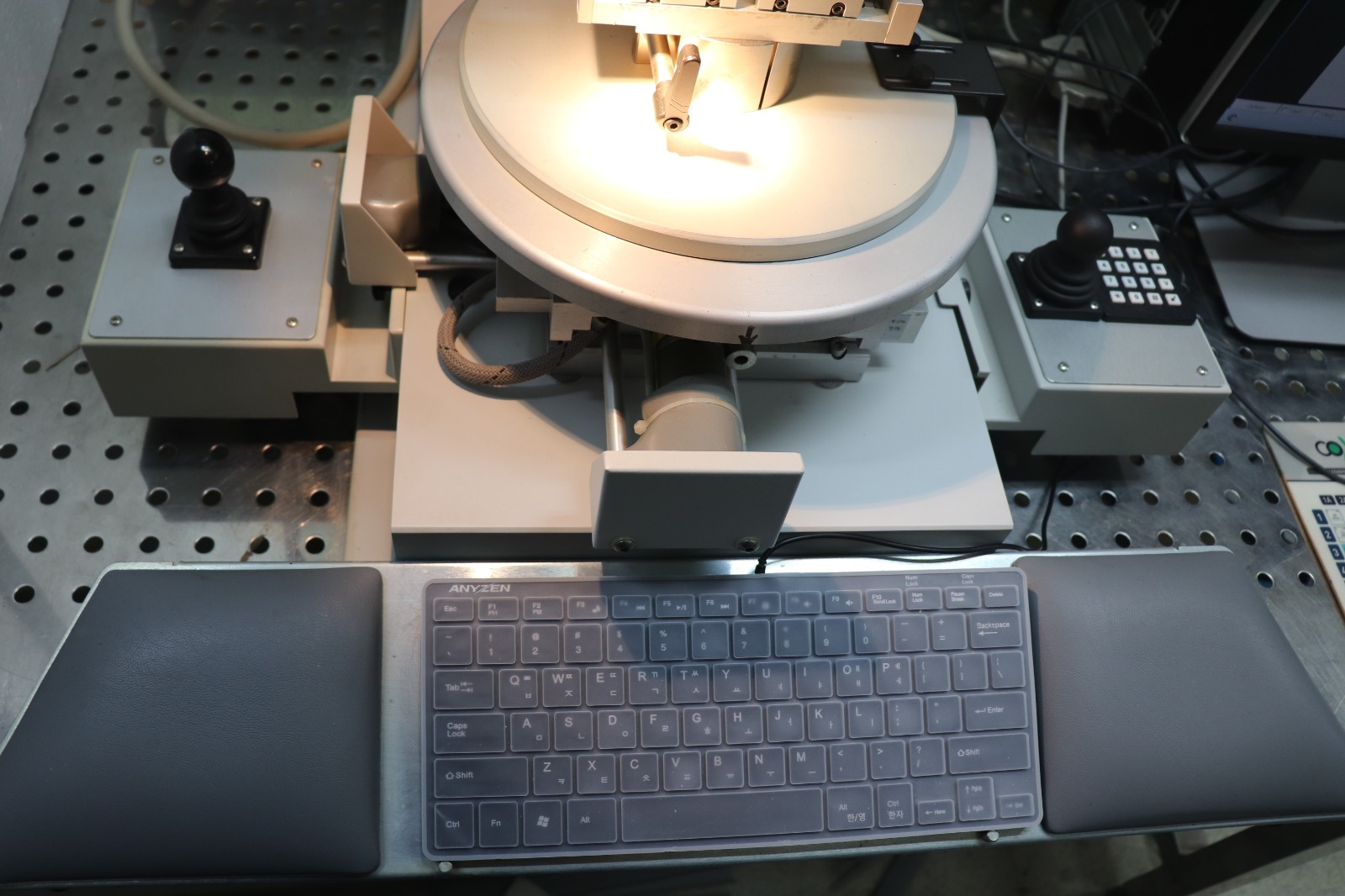 Used Dage 4000 Bond Tester