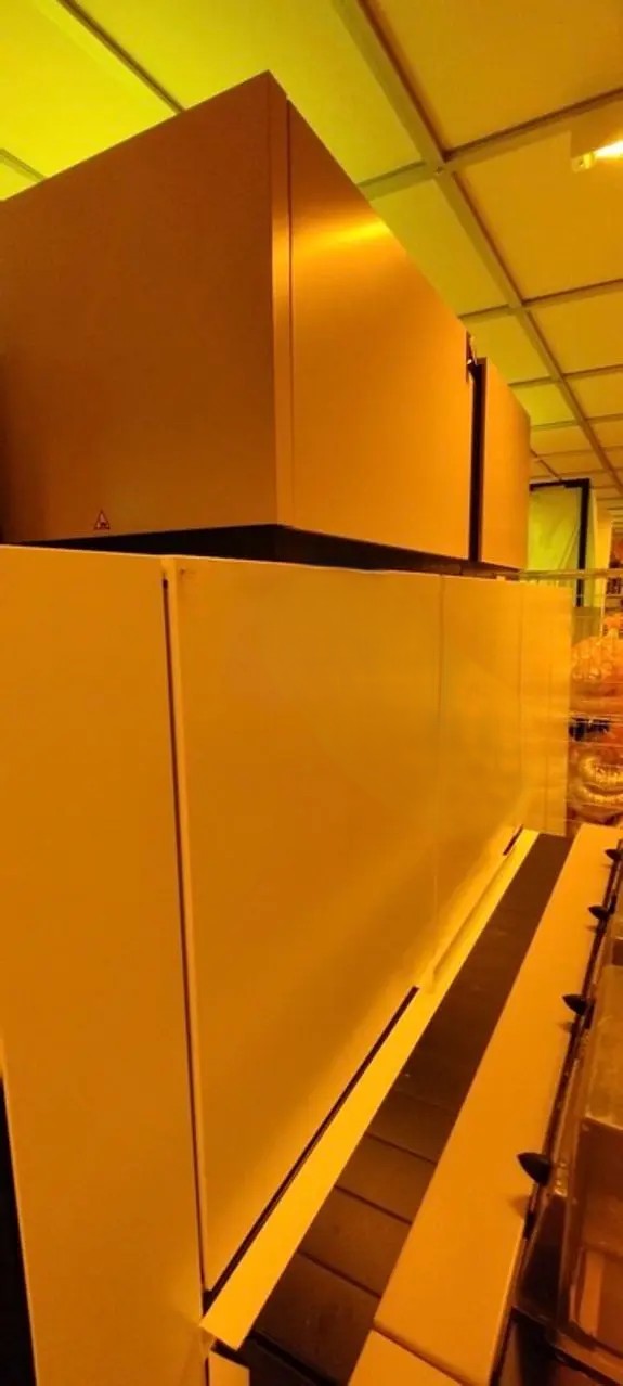 Used 2000 ASML 700D