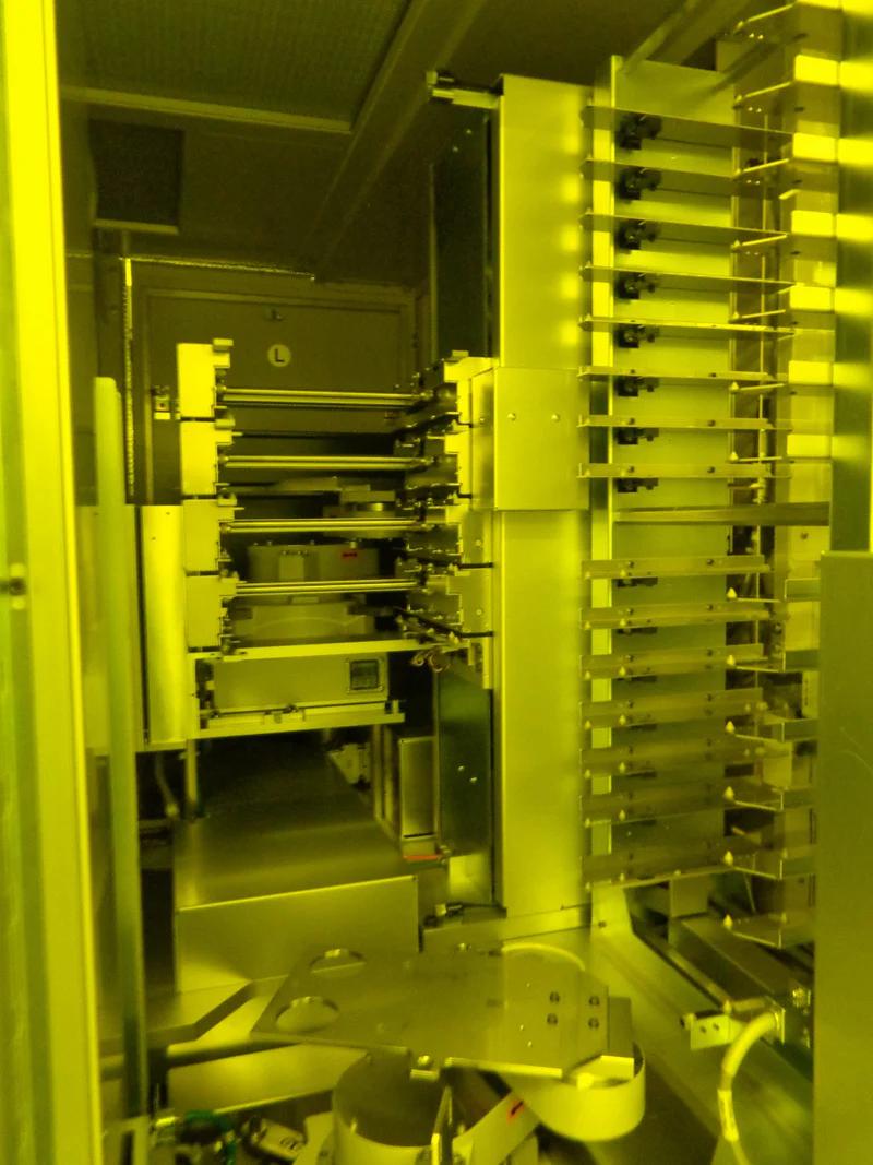 Used 2000 Canon FPA 3000 iW Stepper