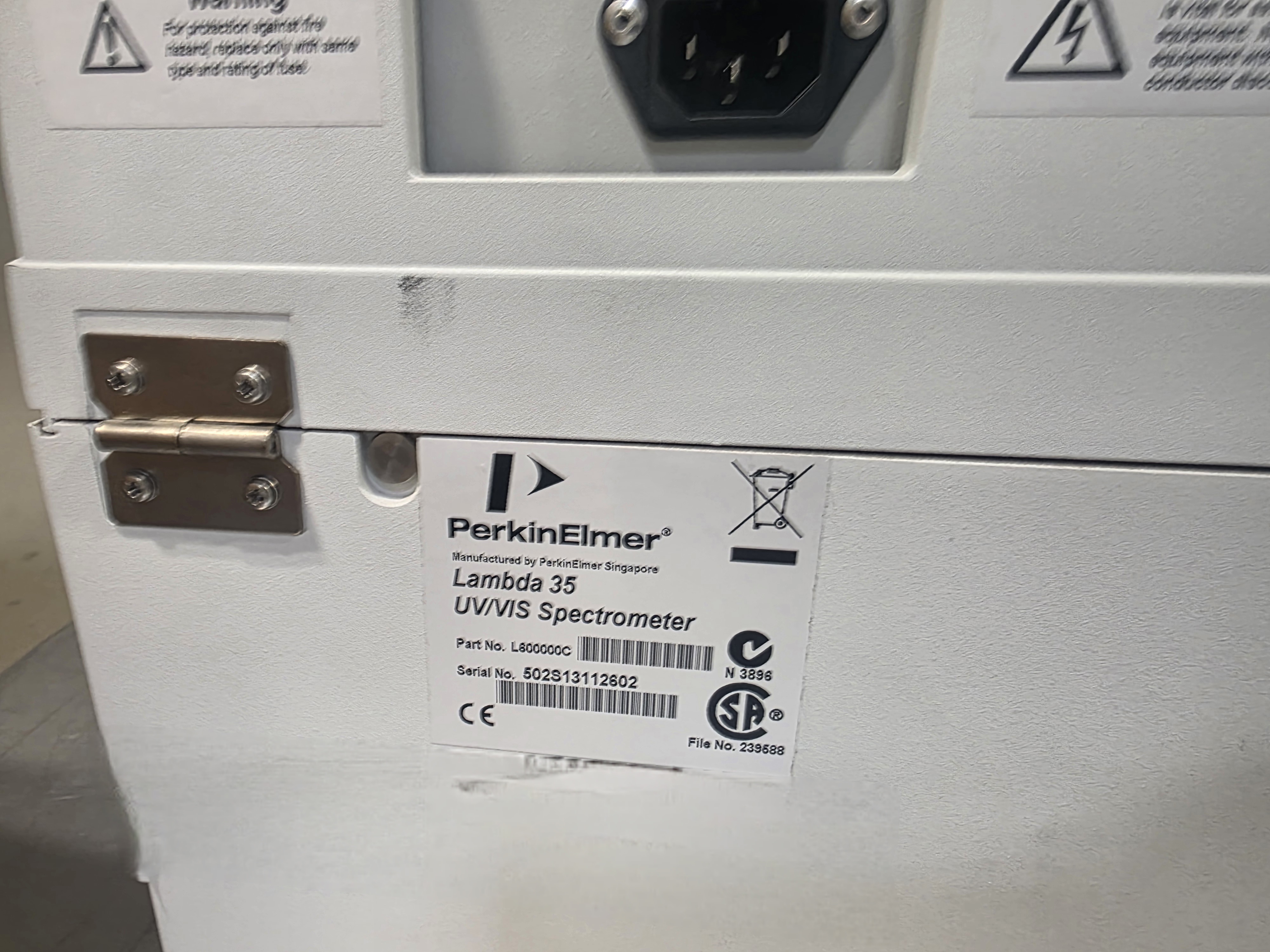 Used Perkin Elmer Lambda 35 UV VIS Spectrometer