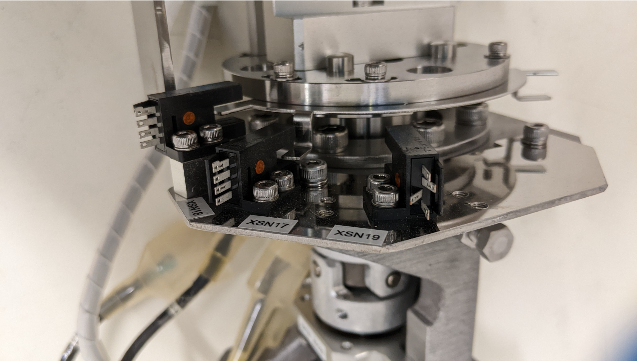 Used SMC & Oriental Motor Co., Ltd. MGP Compact Guide Cylinder / VEXTA 5 Phase Stepping Motor