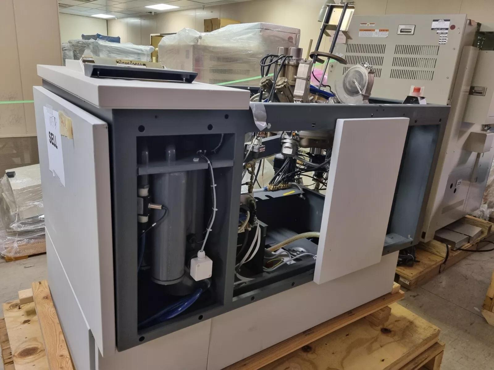 Used Philips SPW-2800 Xray Fluorescence Metrology Tool for up to 200mm Wafers