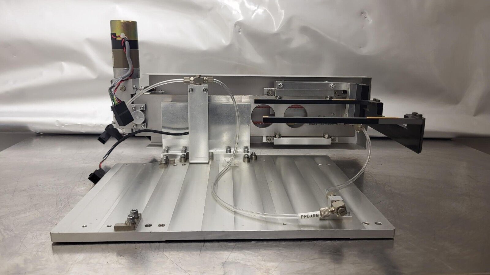 Used NIKON WAFER DEFECT DETECTOR/LOADER