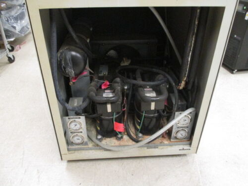 Used Cincinnati Sub-Zero Temperature Environmental Chamber ZHS-8-1-1-H/AC
