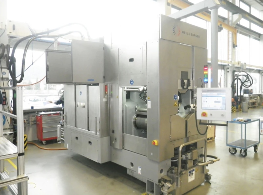 Used 2017 MEYER BURGER Diamond DW288 S4-01 Wire Saw