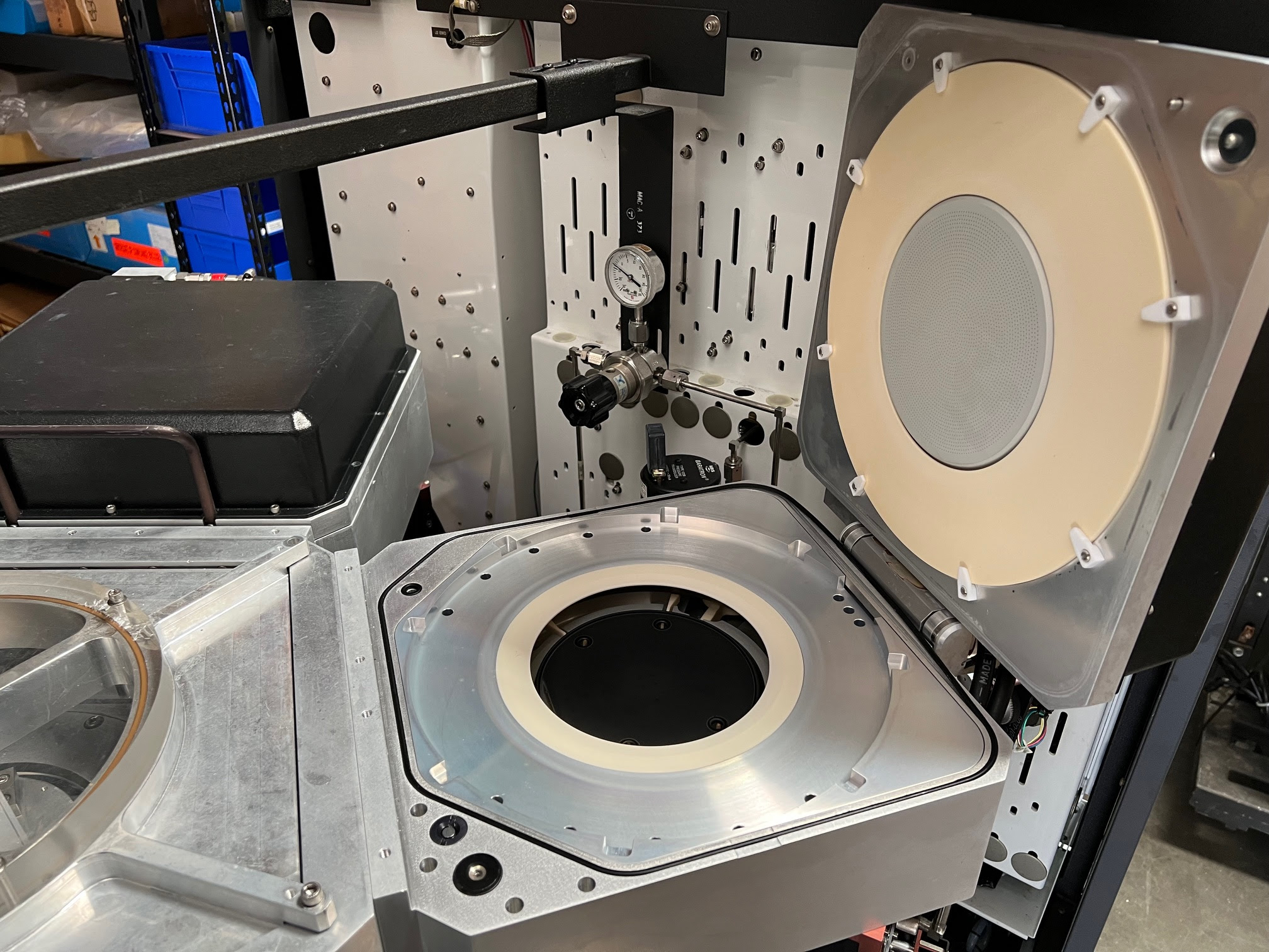 Used 1993 AMAT P5000 PECVD tool 3 Chamber