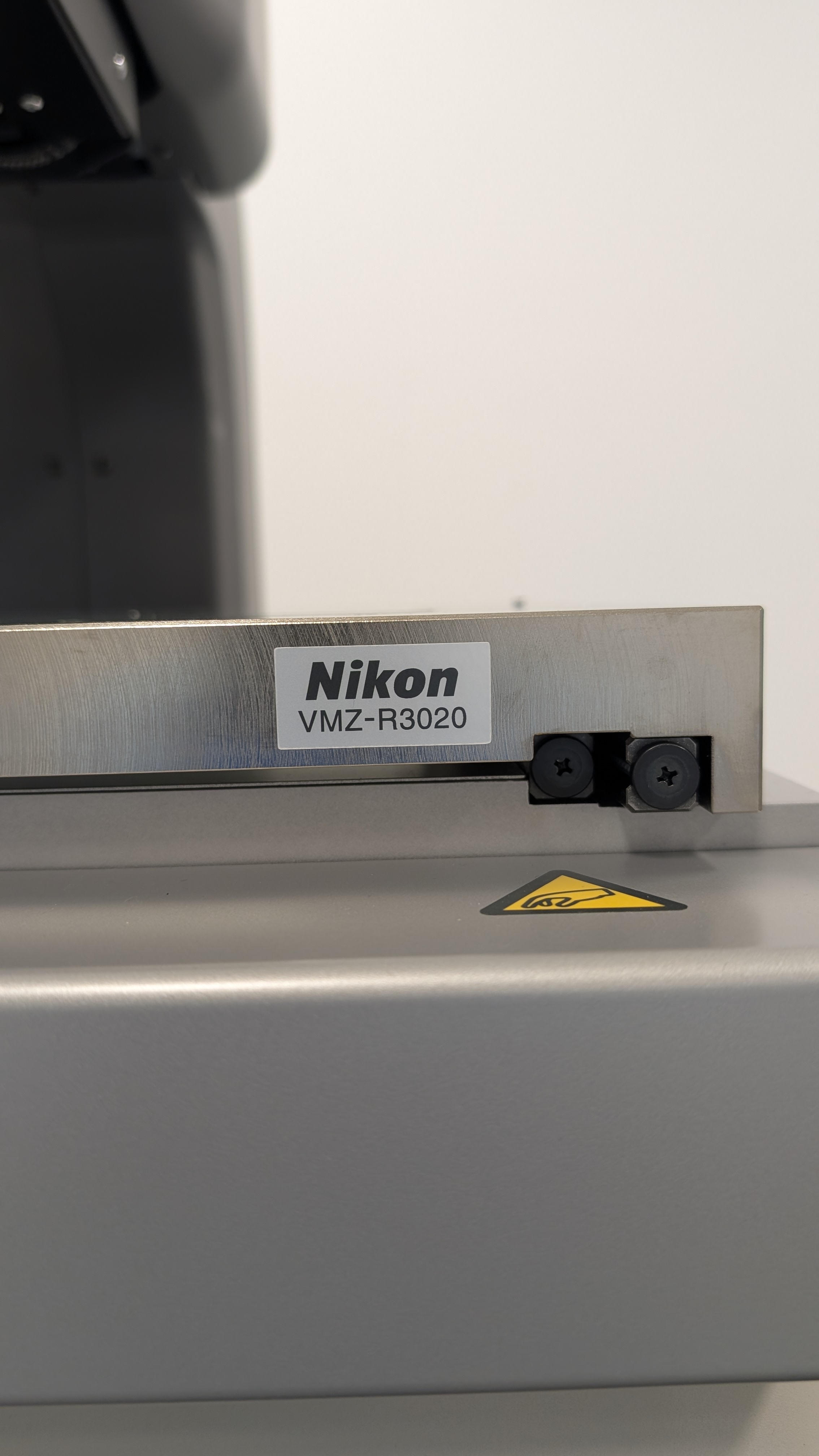 Used 2017 NIKON NEXIV VMZ-R3020TZ VMM with Nikon Wafer Loader NWL200TMB/T