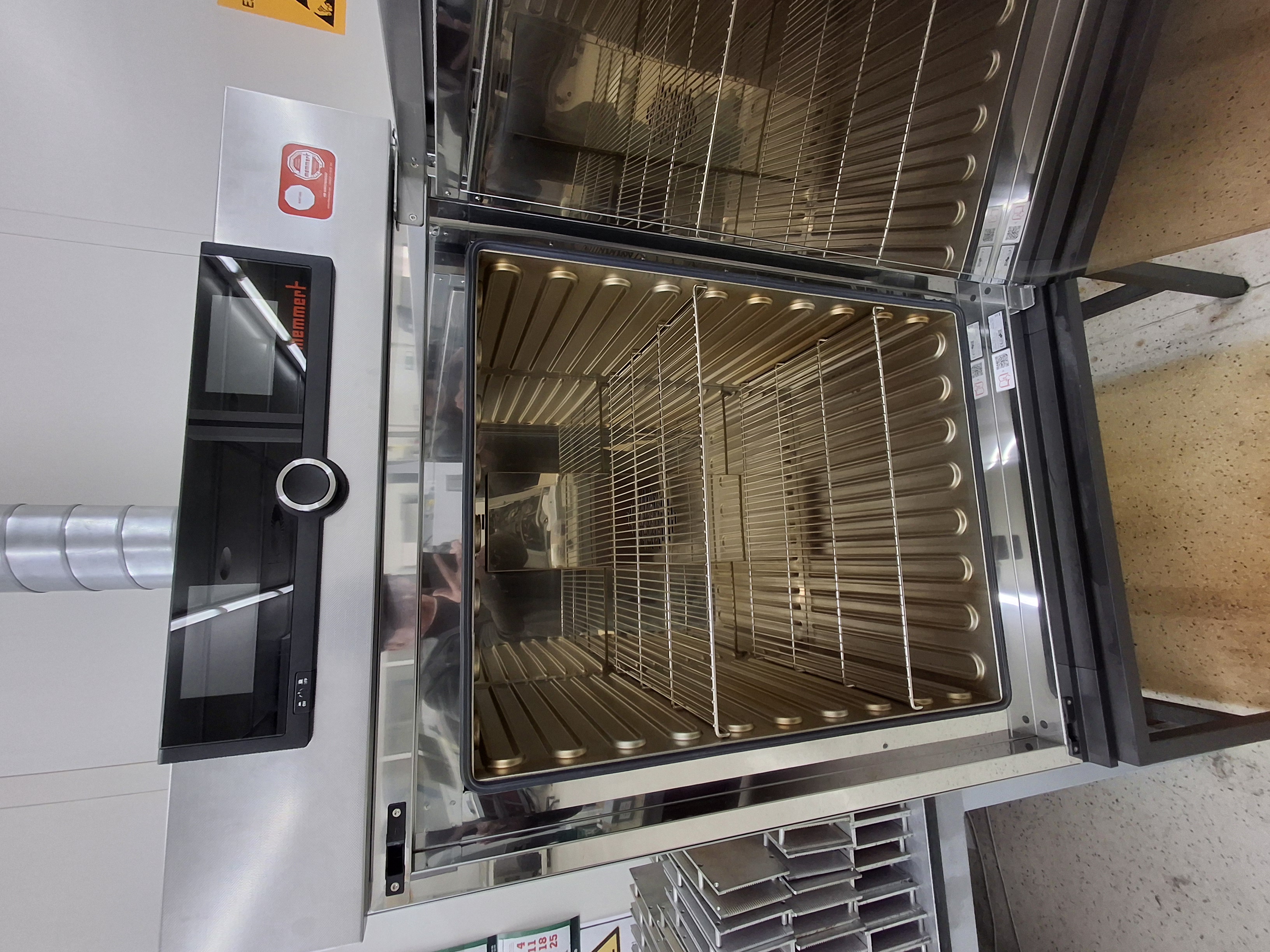 Used 2022 Memmert UF260plus