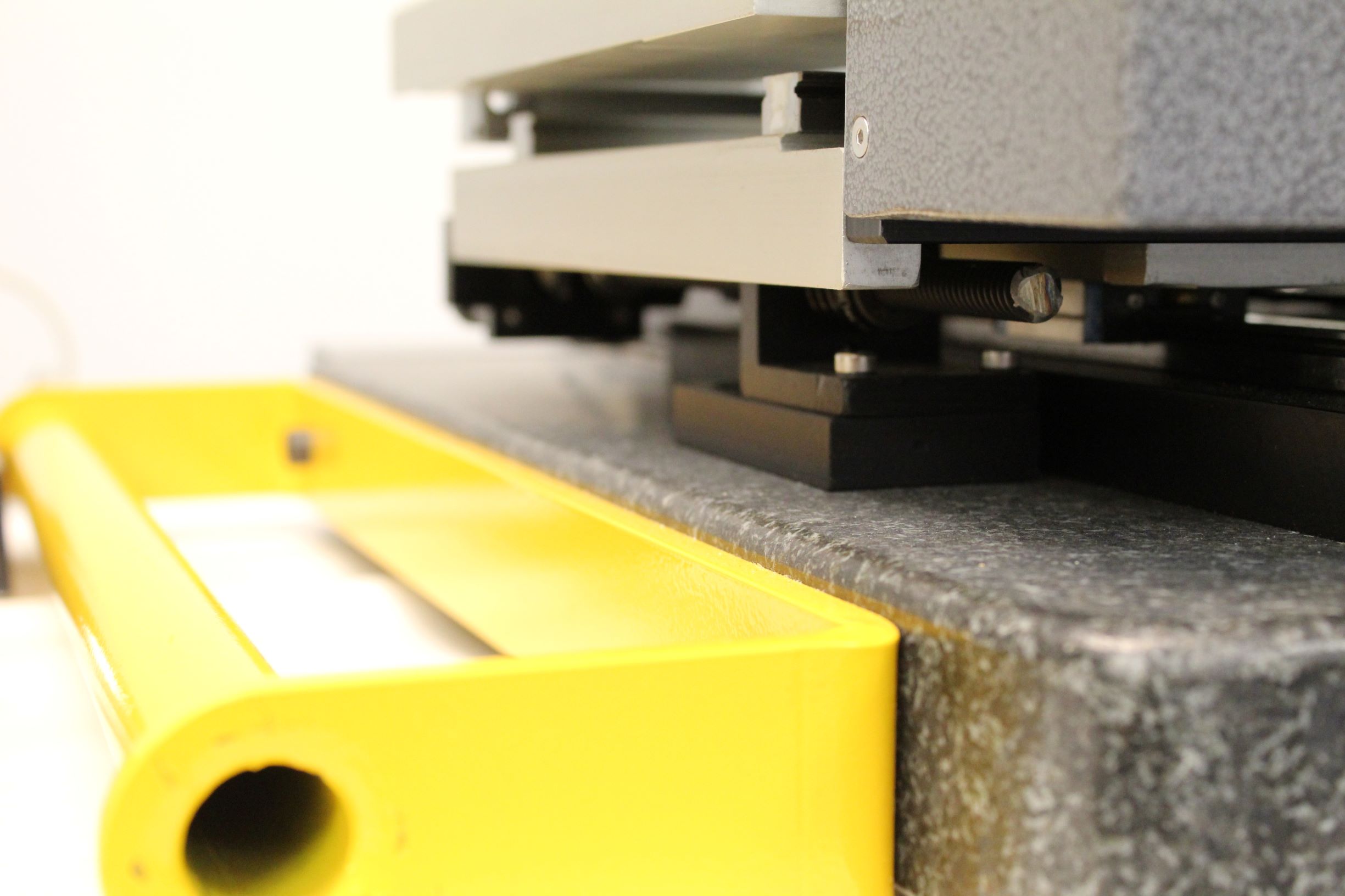 Used Caltex Systems AMS-845xyz Microscope