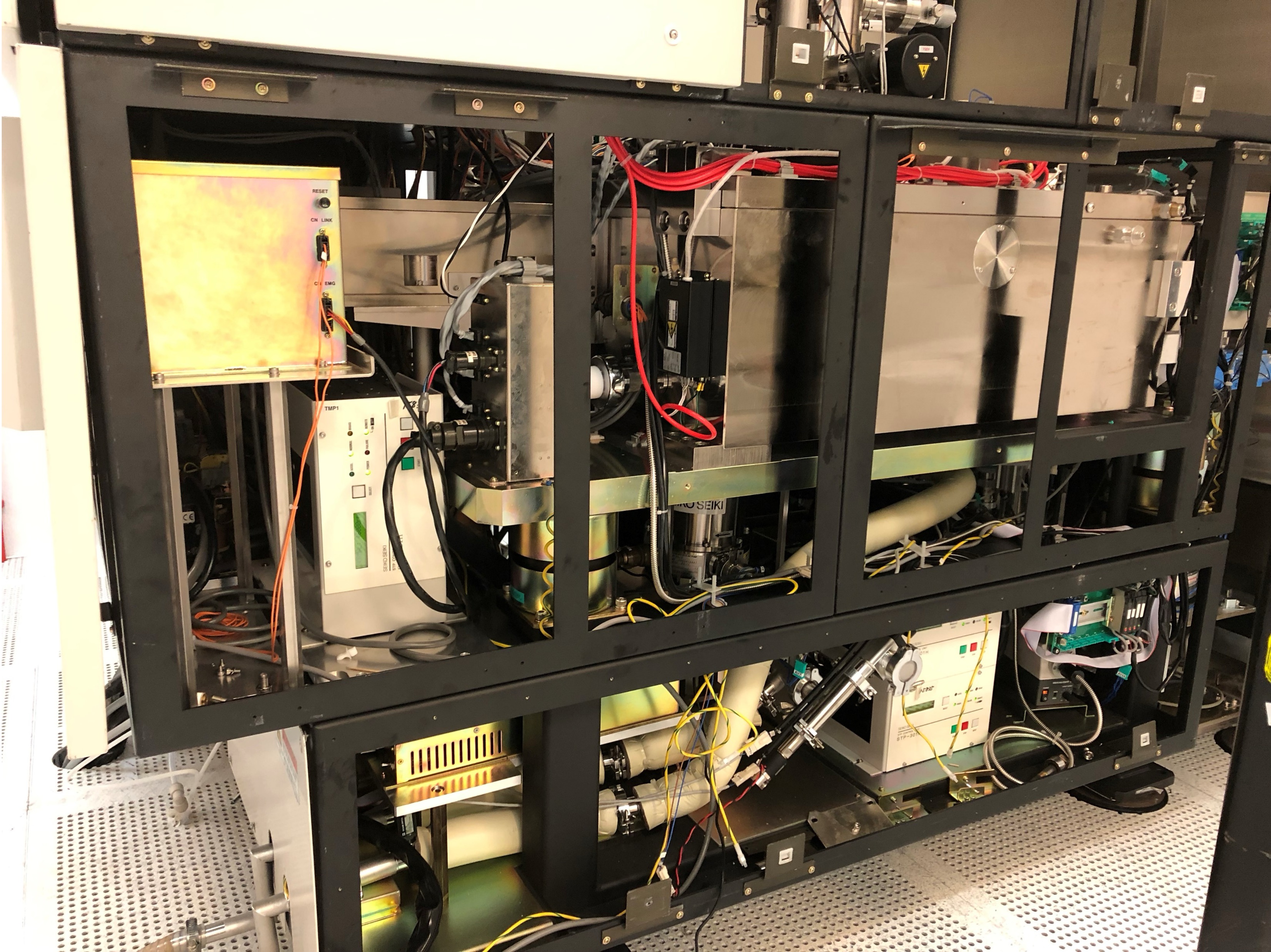 Used 2001 Hitachi S-9300 CD-SEM