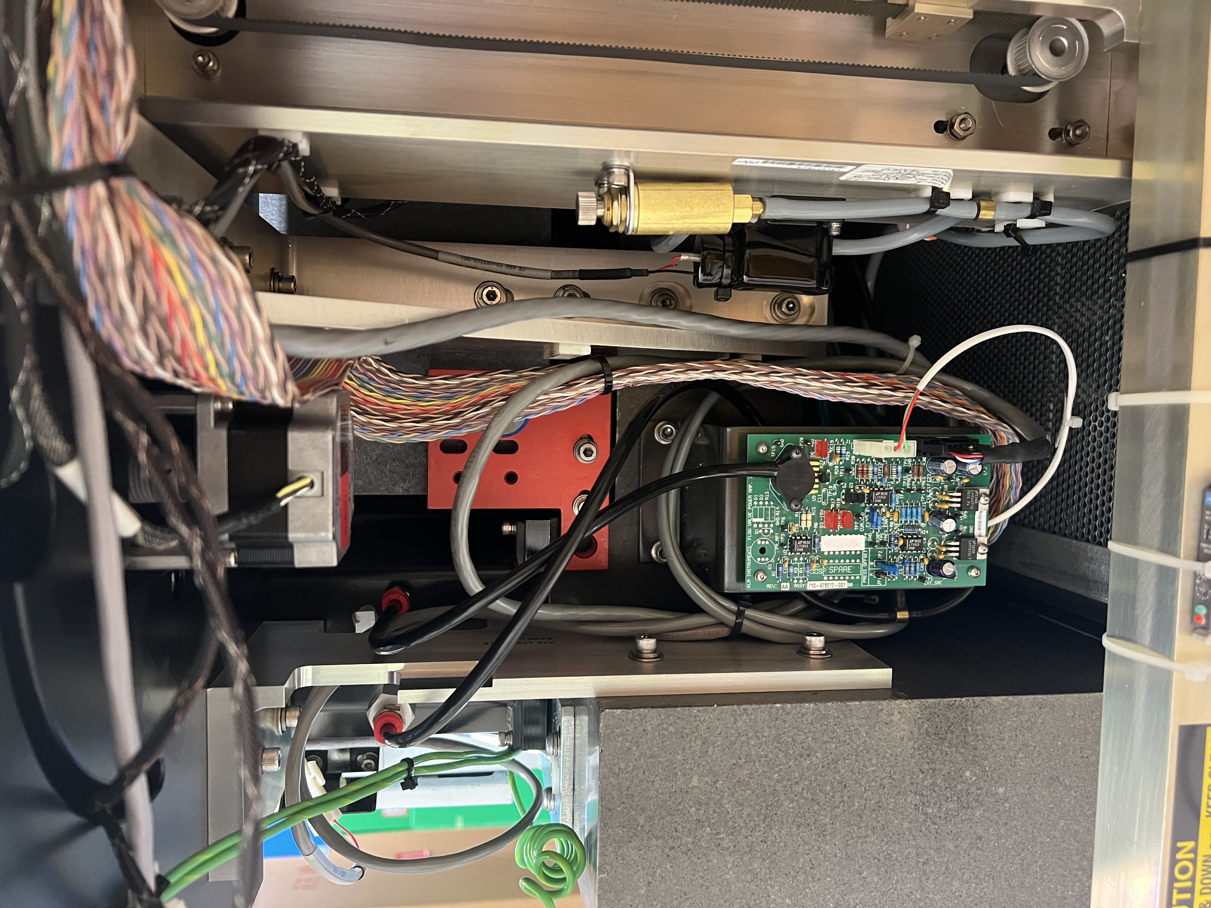 Used KLA 2138 XP Dual open cassette for 200mm