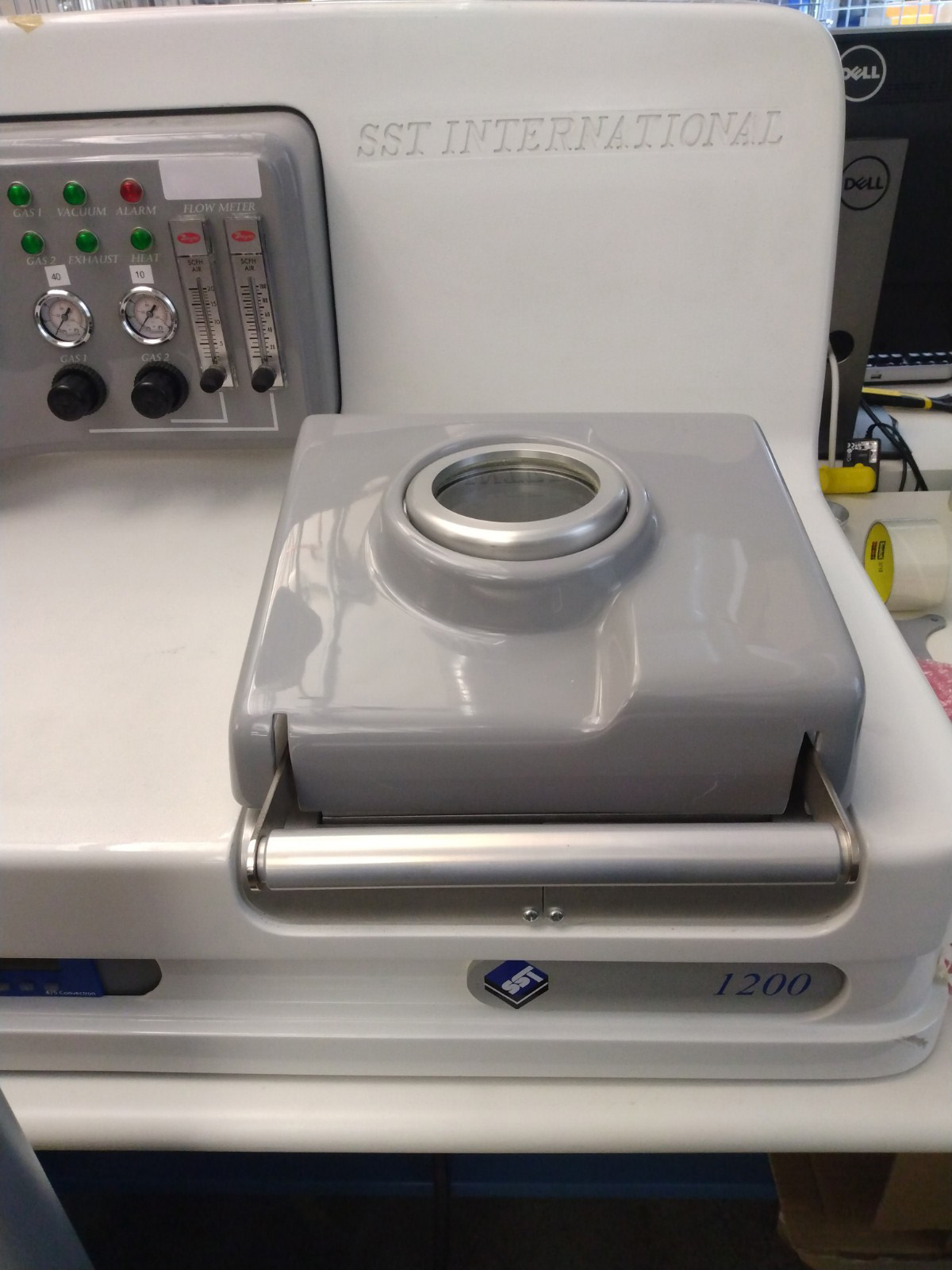 Used SST 1200 Table-Top Vacuum Solder