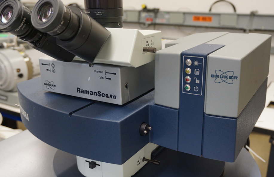 Used Bruker Senterra R200L RAMAN microscope with Olympus BX51 microscope and motorized XY stage