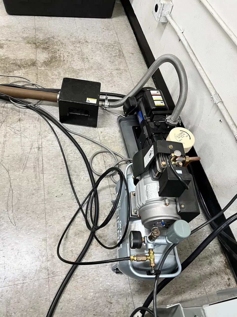 Used HITACHI S-3400N Scanning Electron Microscope