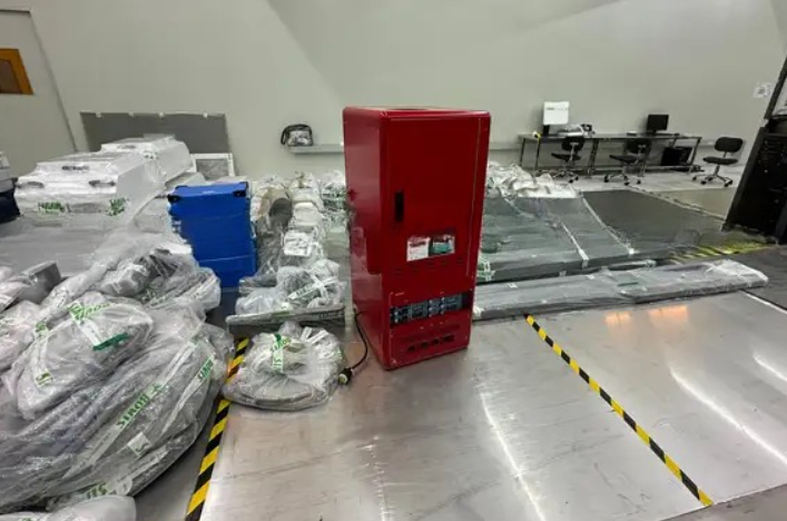 Refurbished 1999 Axcelis (Eaton) NV GSD-HE Ion Implanter