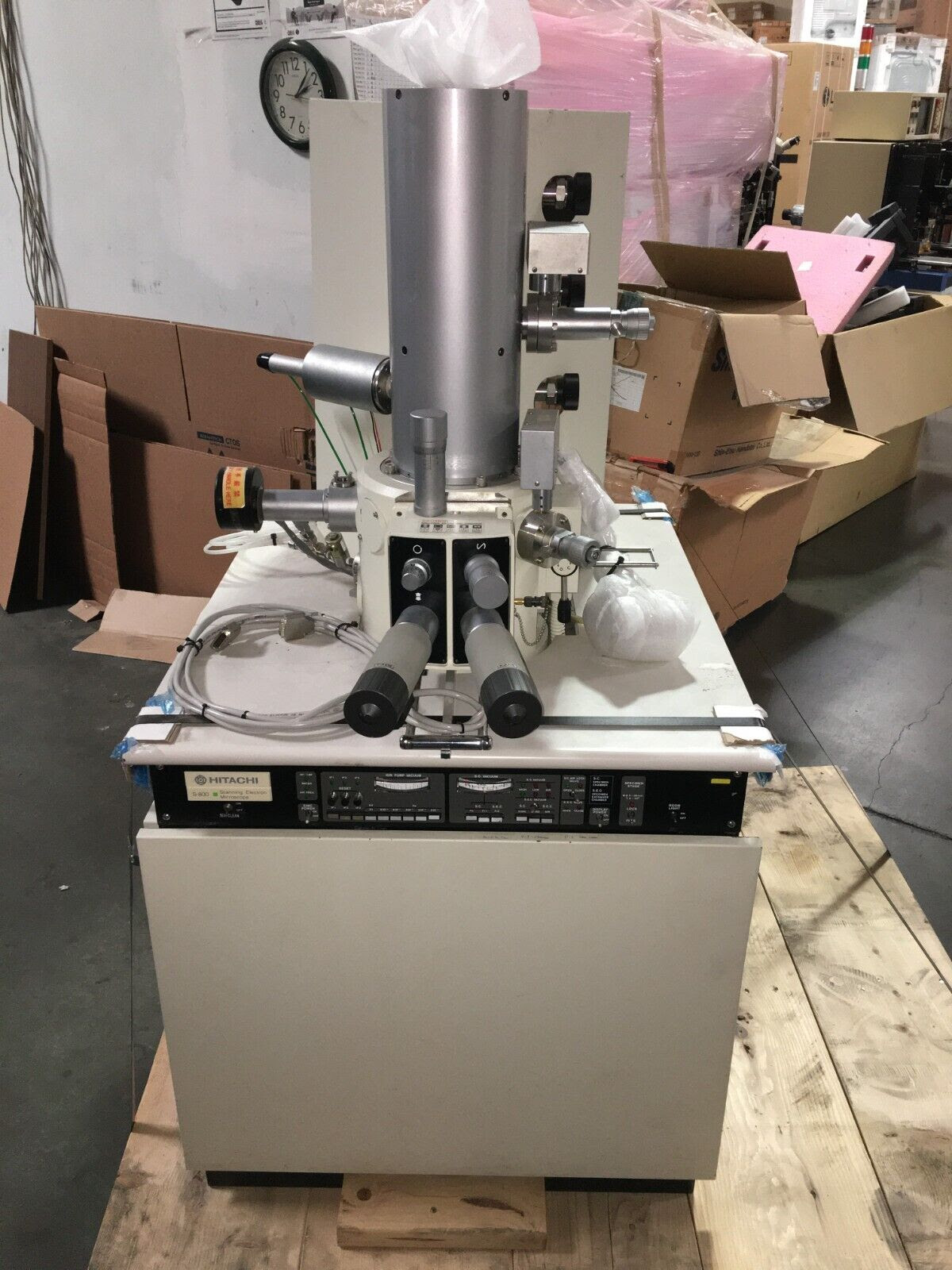 Used Hitachi S-800 Scanning Electron Microscope