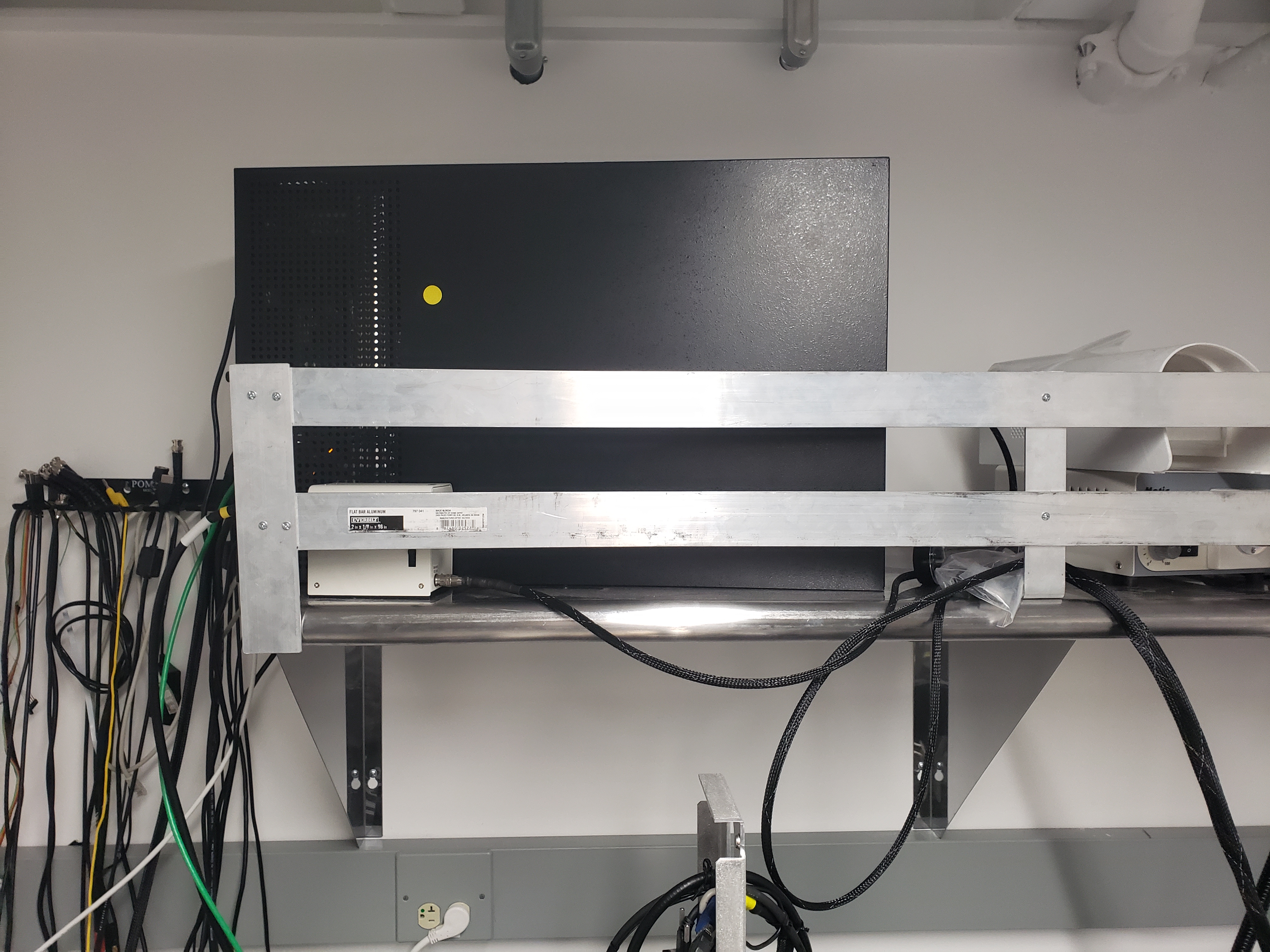 Used Signatone CM-465-22