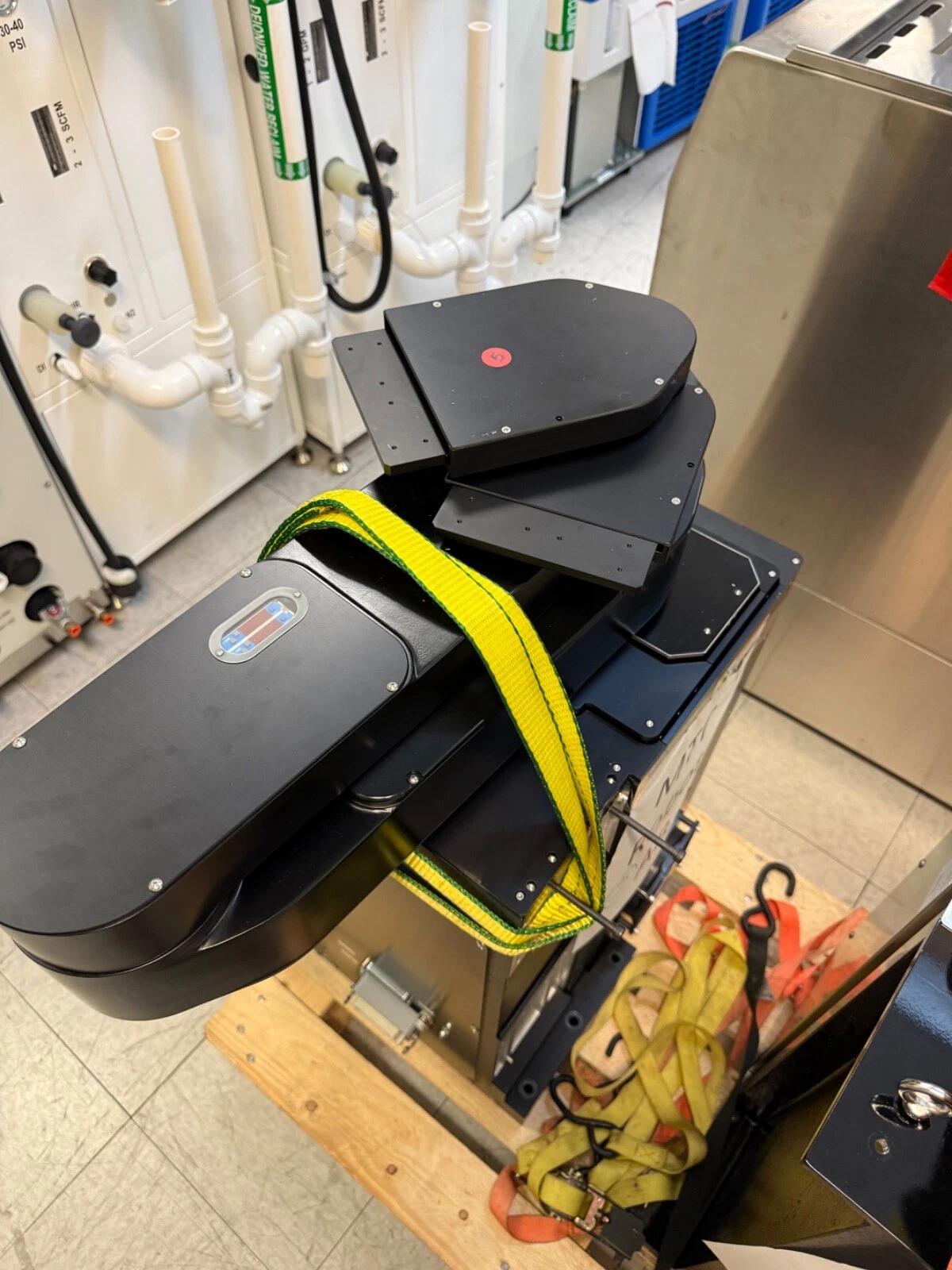 Used Kawasaki Robot 3TT220B-A011 Pre-Aligner, Controller 3NS004S-F102