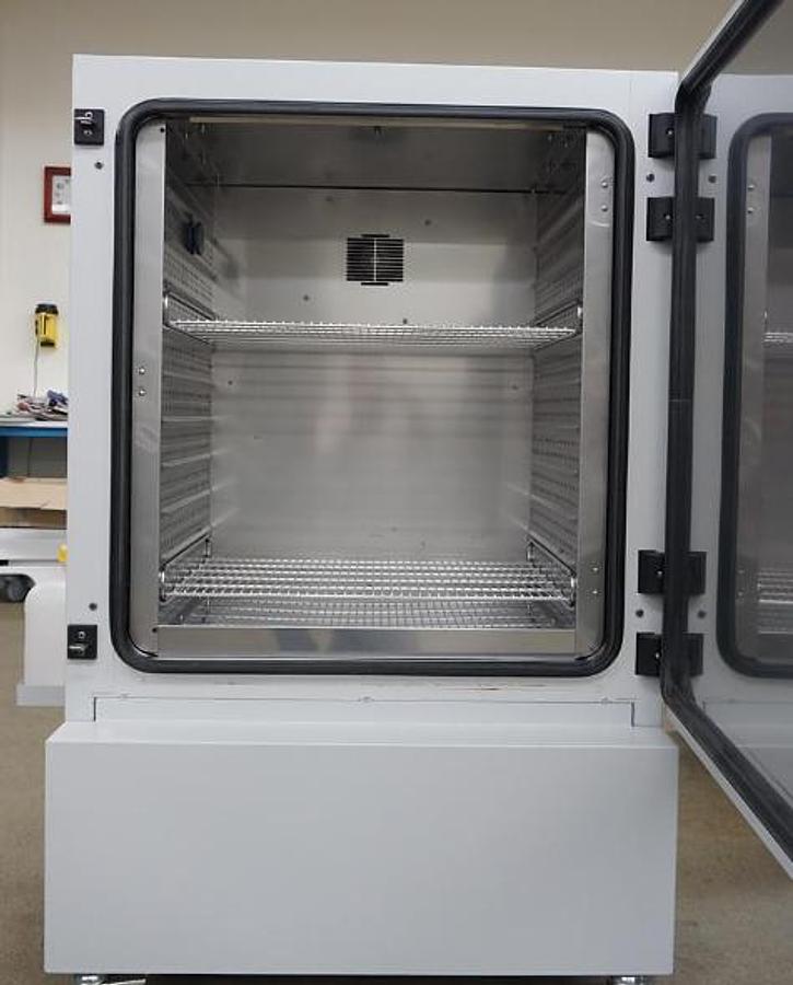 Used 2023 Binder KBF-S ECO 240-UL Climate Chamber with Thermoelectric cooling and 9 cuft interior