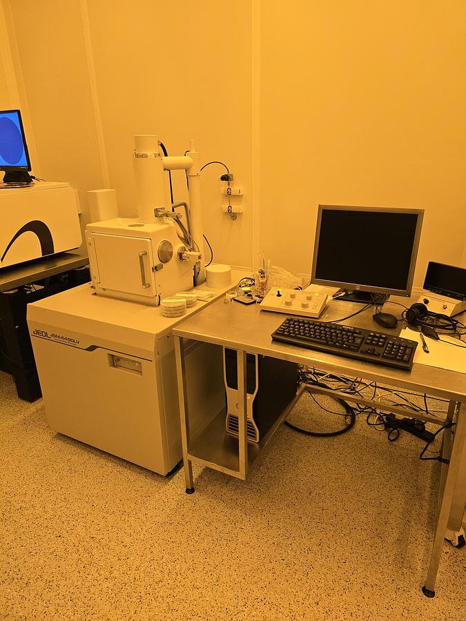 Used 2009 Jeol JEOL-6490LV SEM