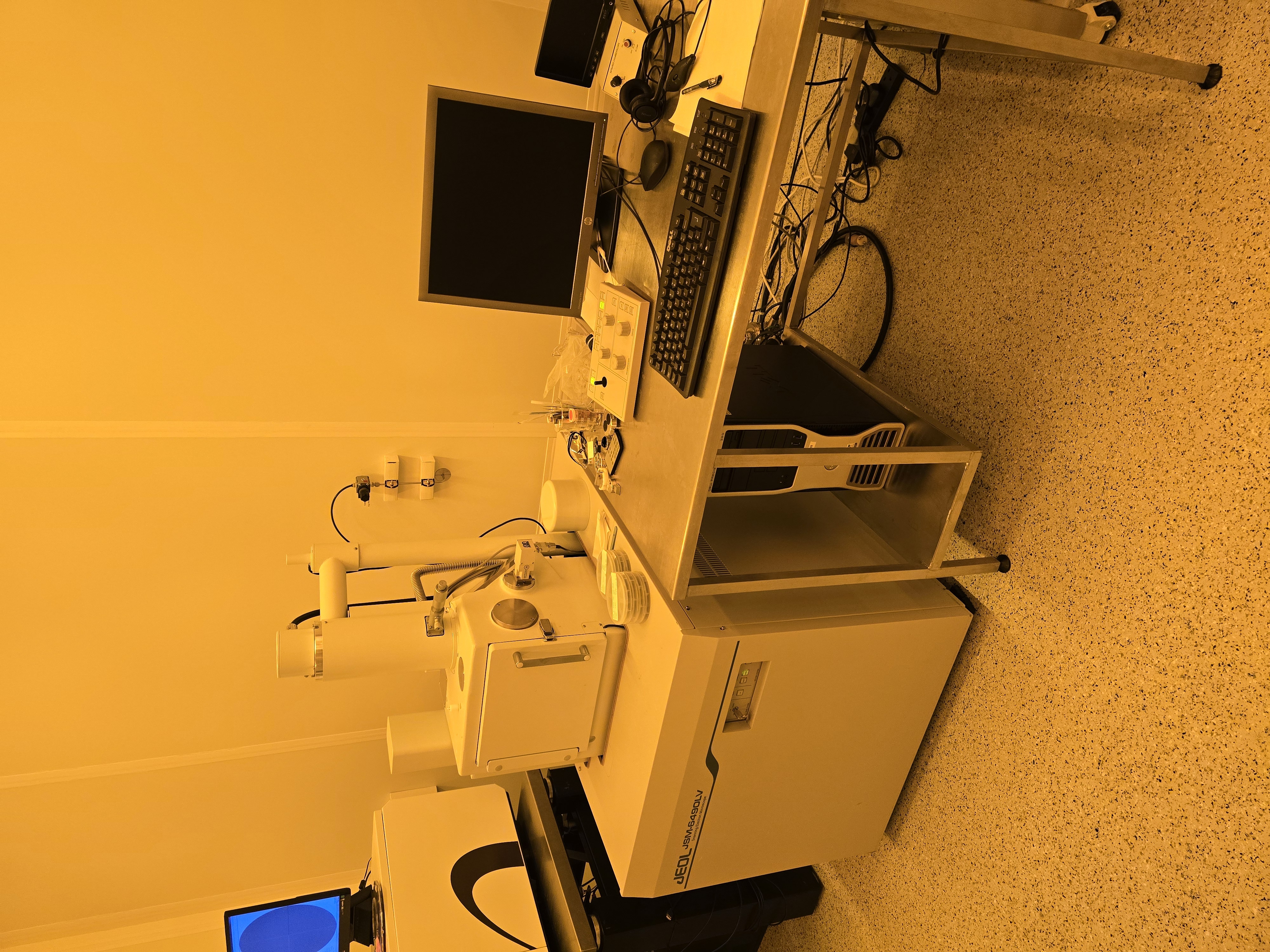 Used 2009 Jeol JEOL-6490LV SEM