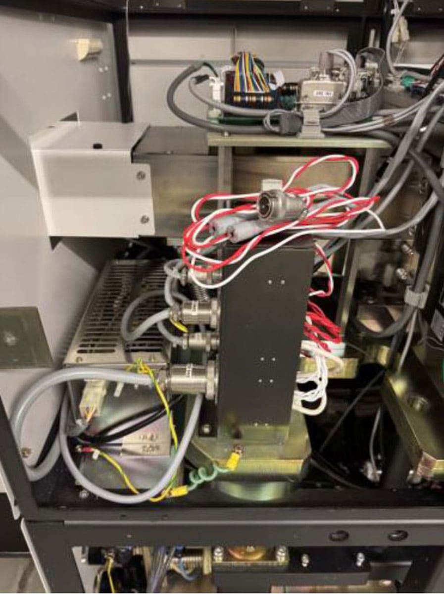 Used 996 Hitachi S-8820