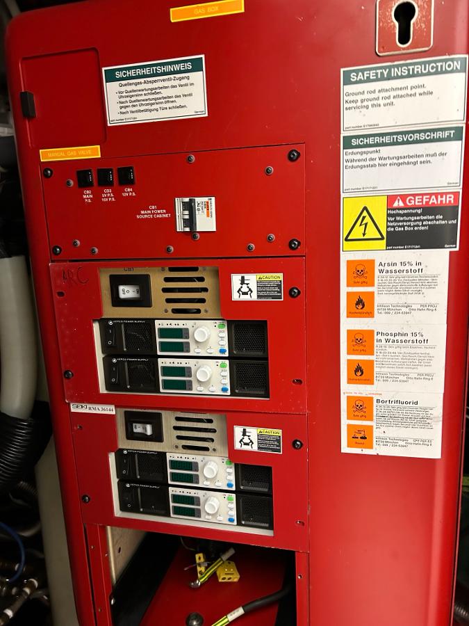 Used 2000 Varian E500 EHPi Medium Current Implanter