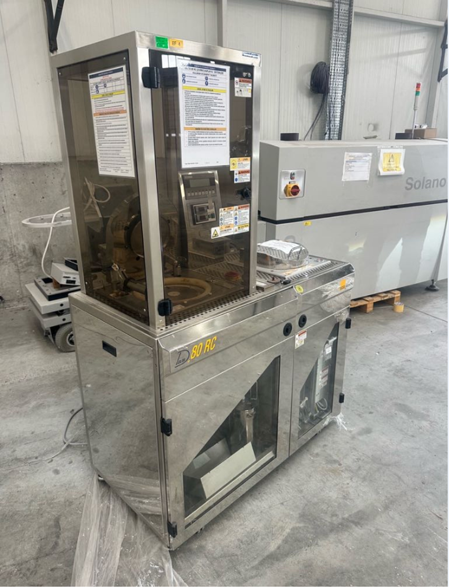 Used 2009 Suss Microtec Delta 80 RC Coater & Hotplate Track System