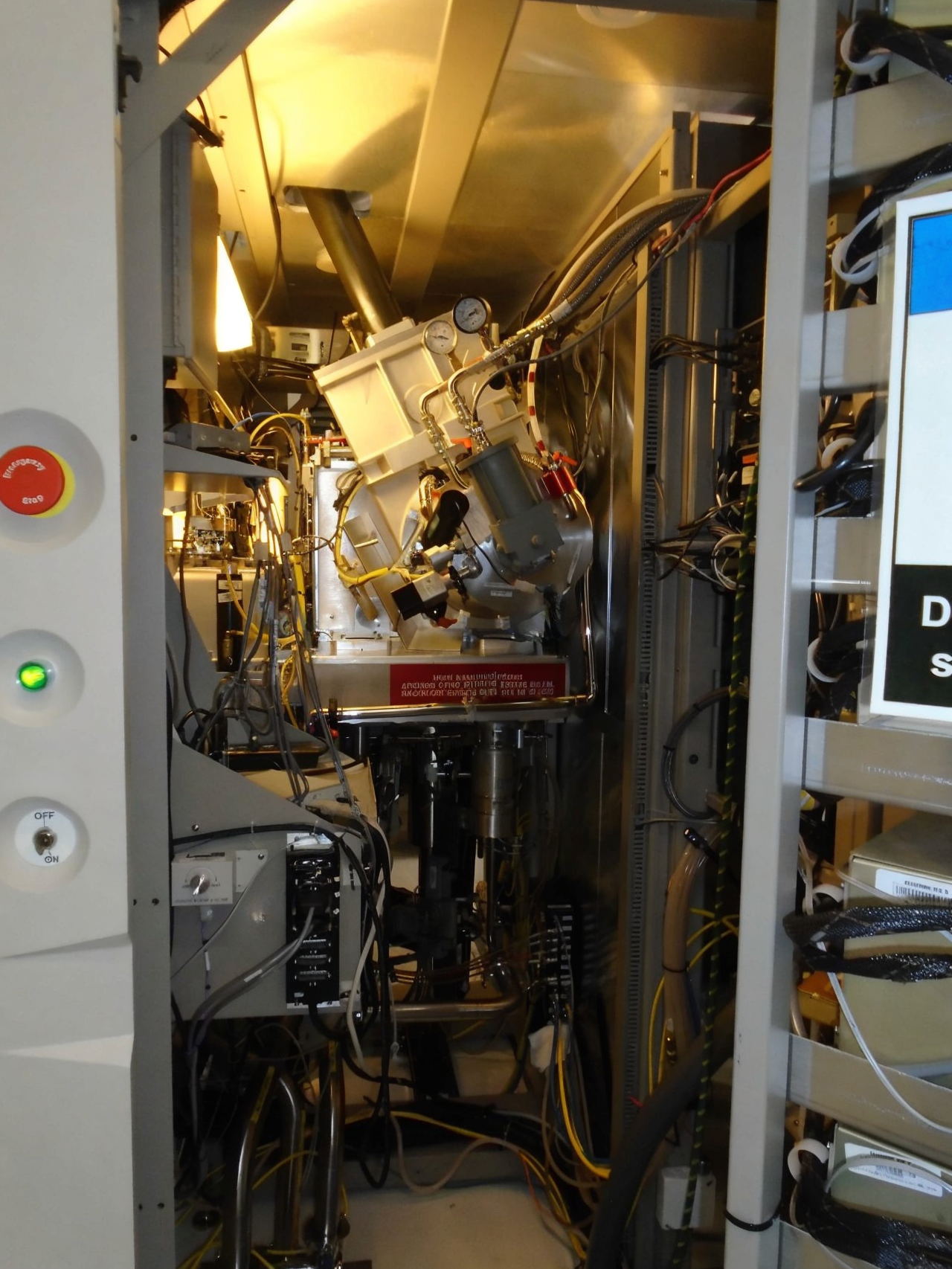 Used 1999 AMAT Varian EHPi-500 Mid Current Implanter