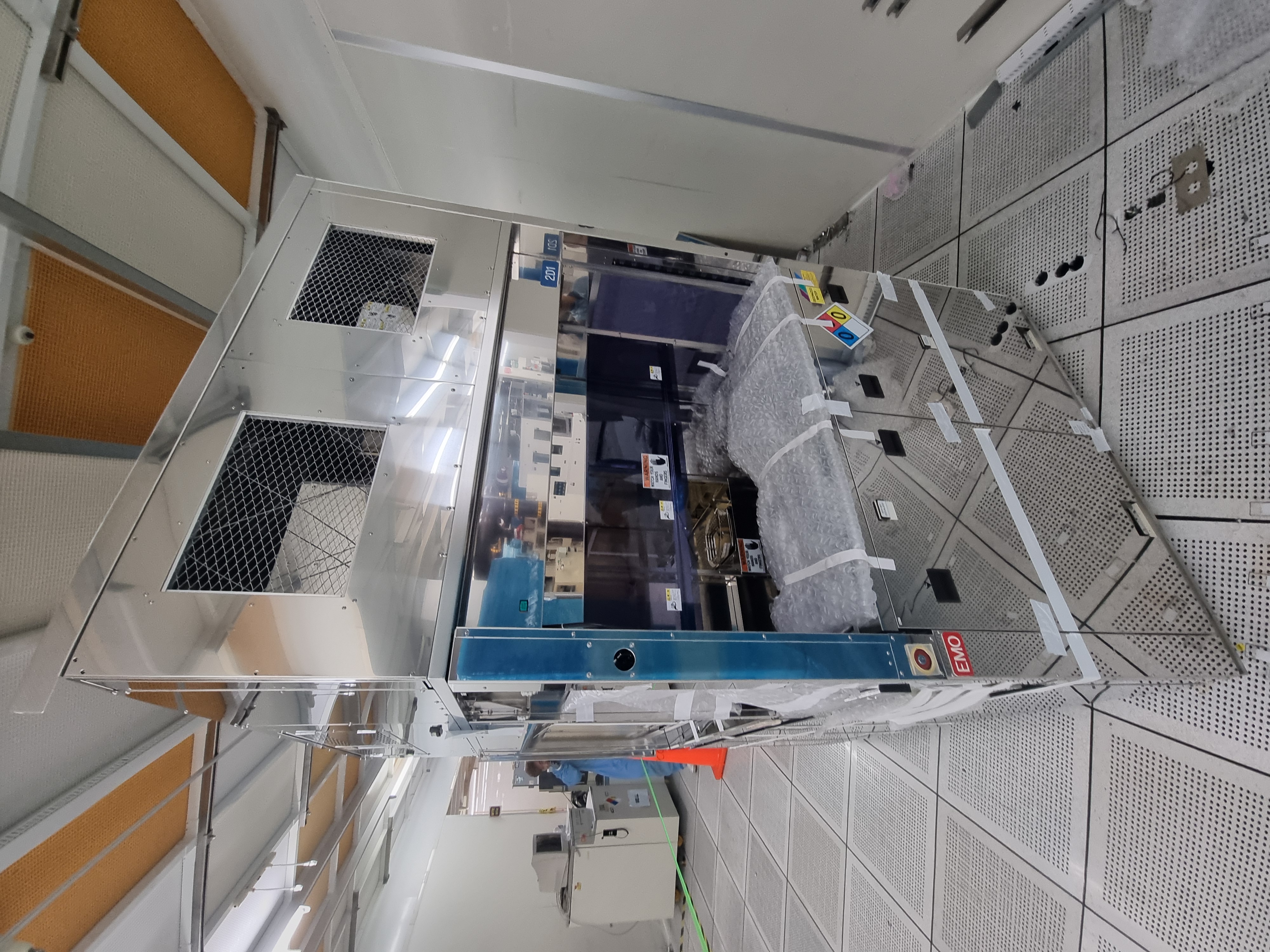 Used 1998 DNS 							 									  SS-W80A-AR